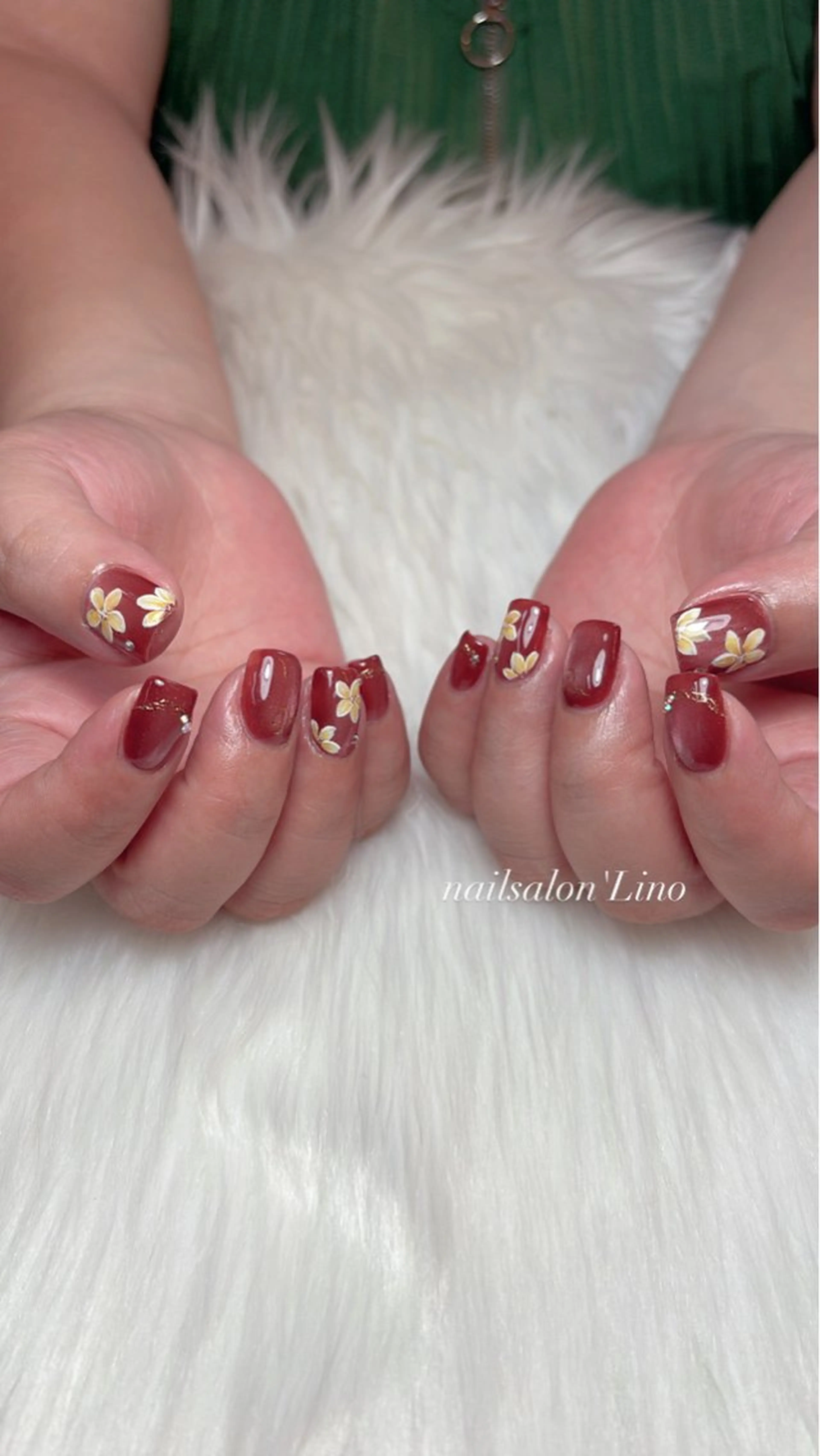 ネイル 赤色 ハンドネイル Lino𓂃⟡.· Chizuruのネイルデザイン