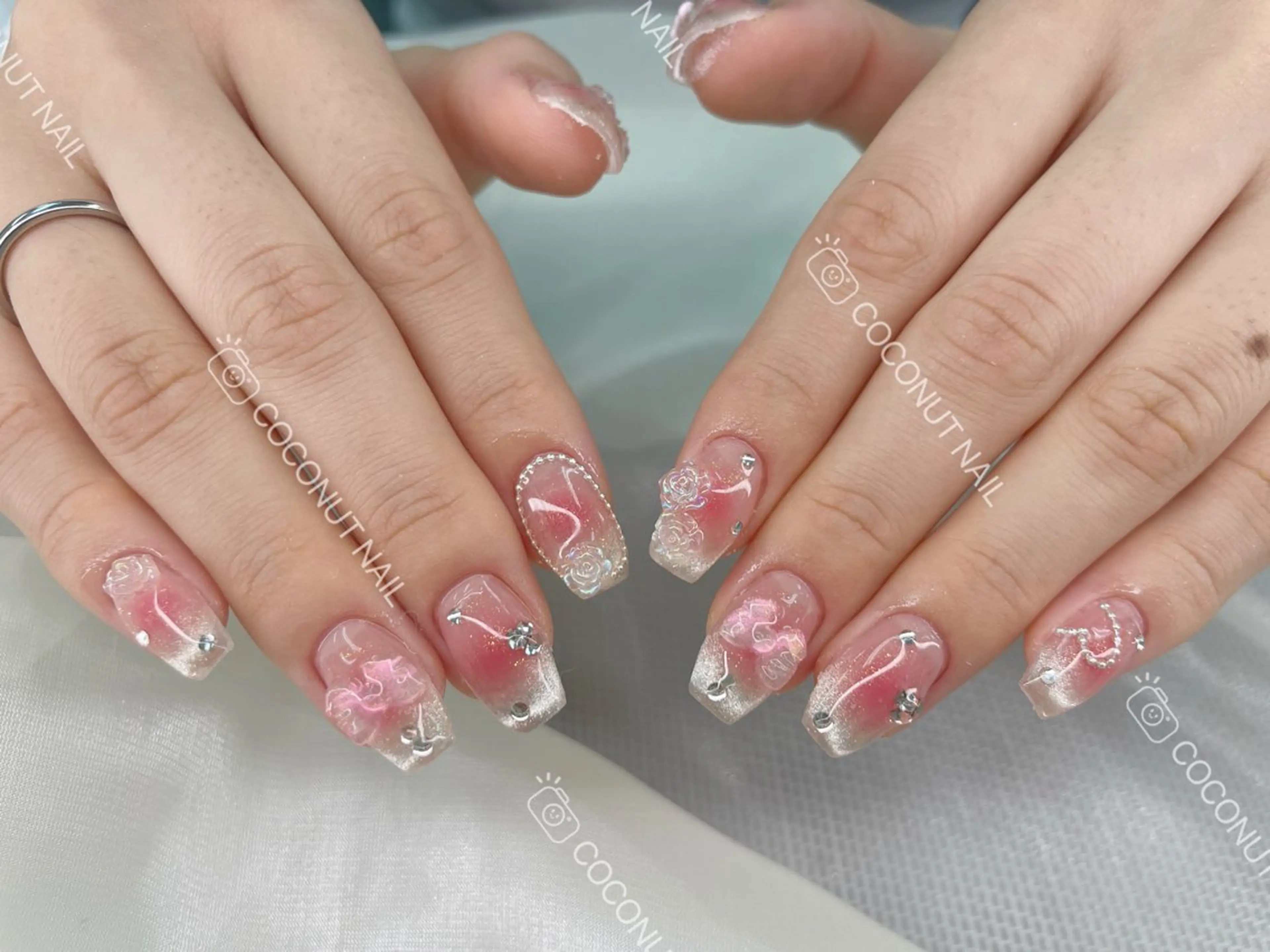 ネイル ハンドネイル 神田 ココナッツのネイルデザイン