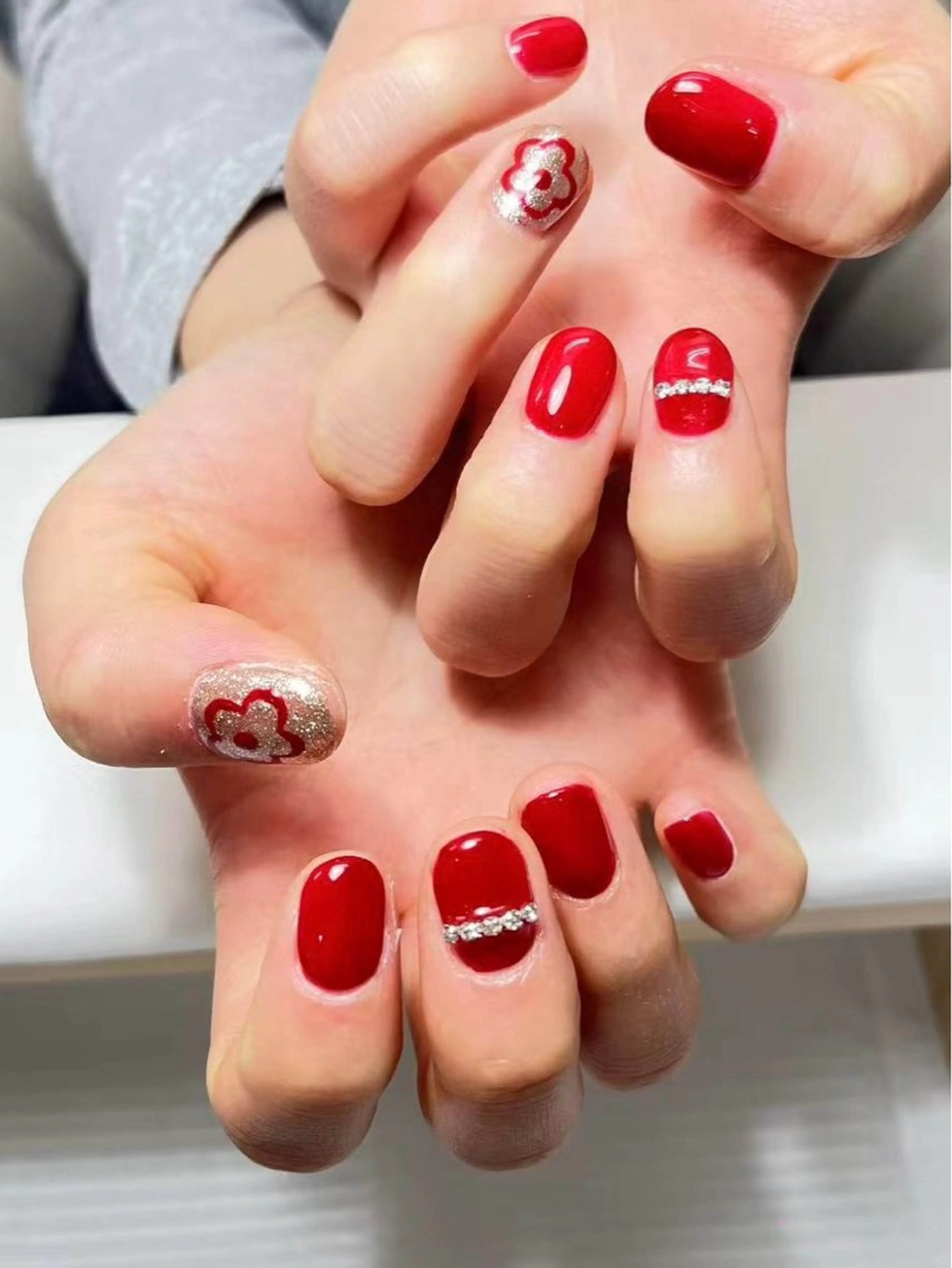 ネイル y‘s SALON所属・ト トのネイルデザイン