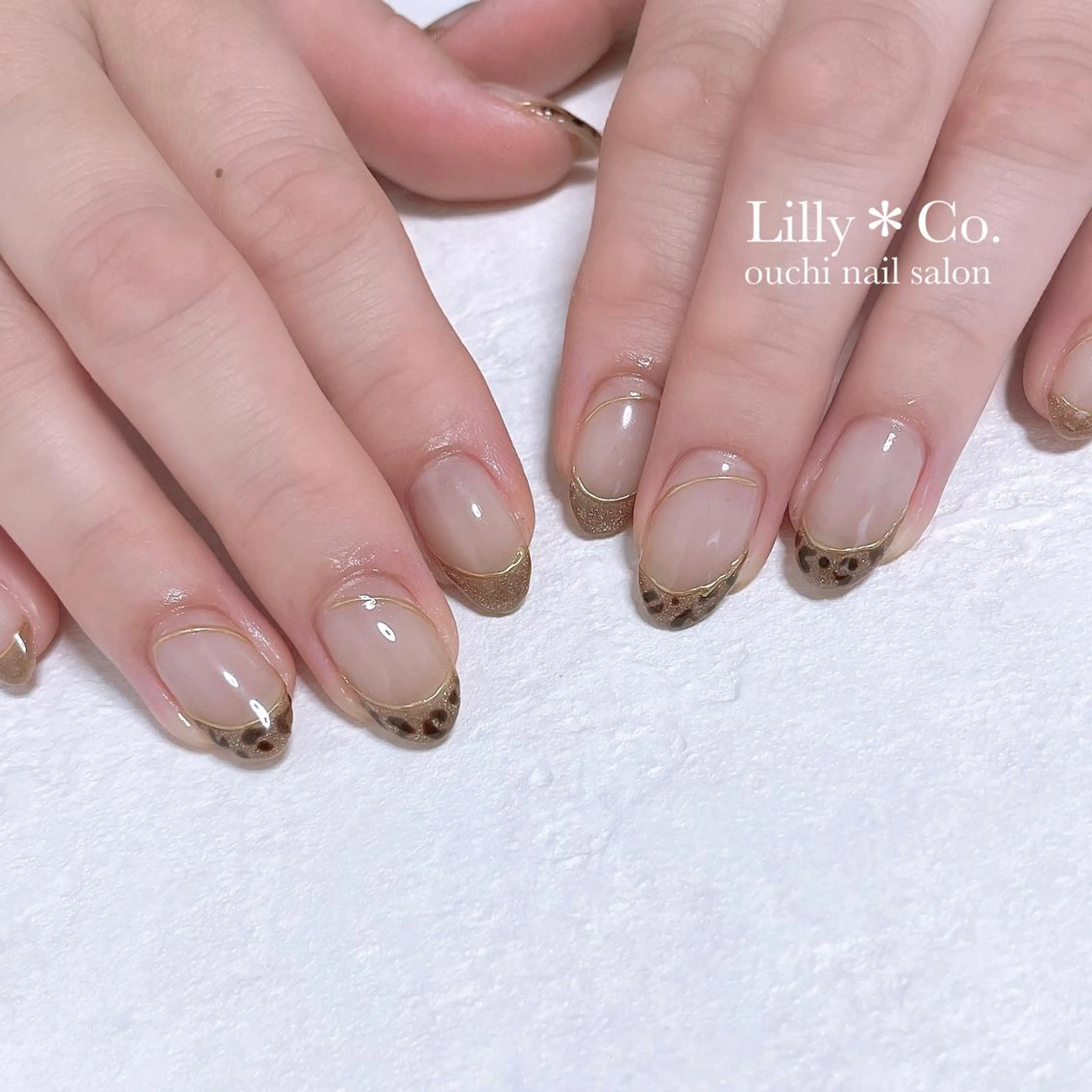 ネイル アニマル柄 フレンチネイル ハンドネイル ハンドケア Lilly Co.のネイルデザイン