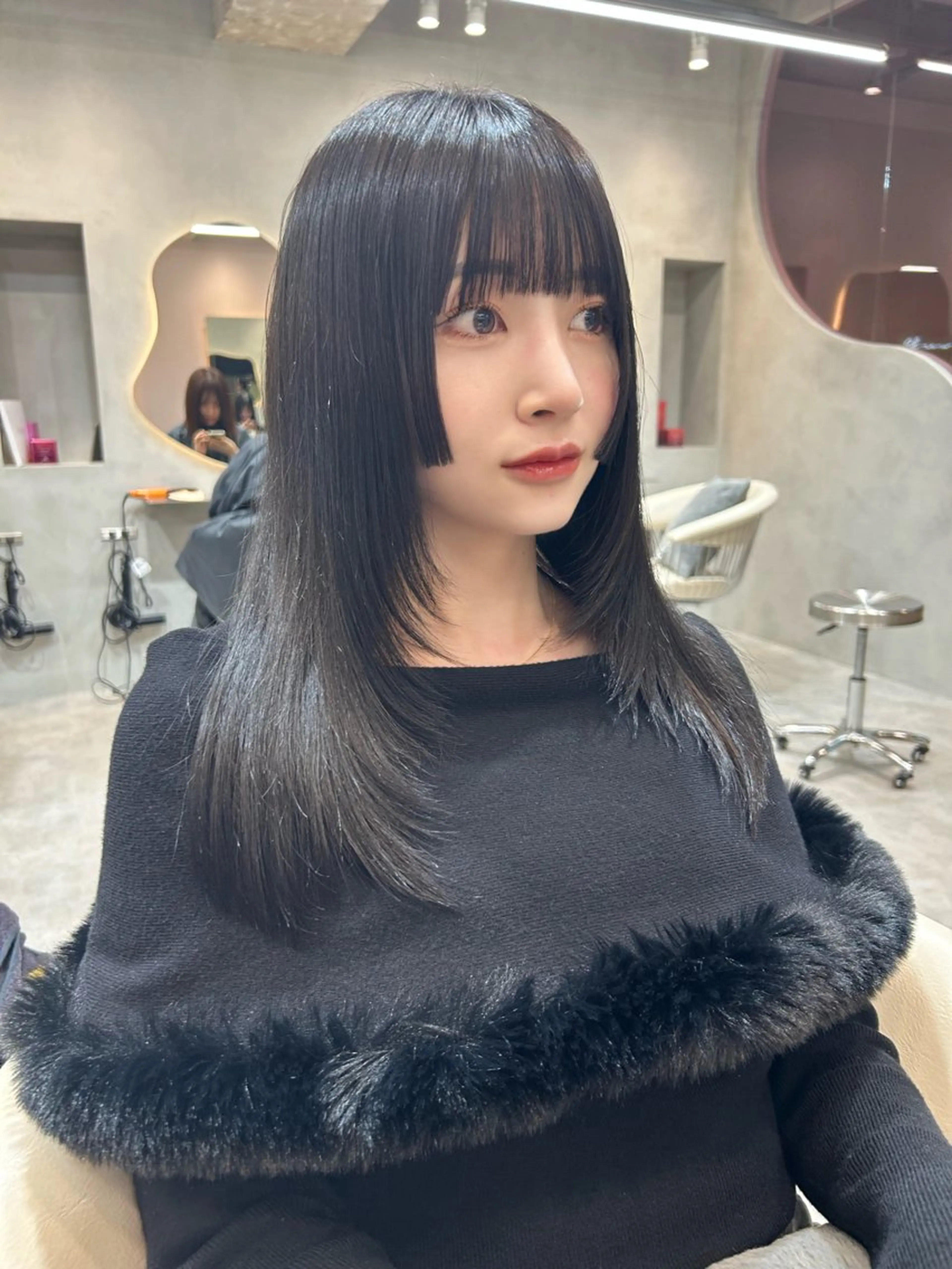 セミロング GLROW haruhiのヘアスタイル