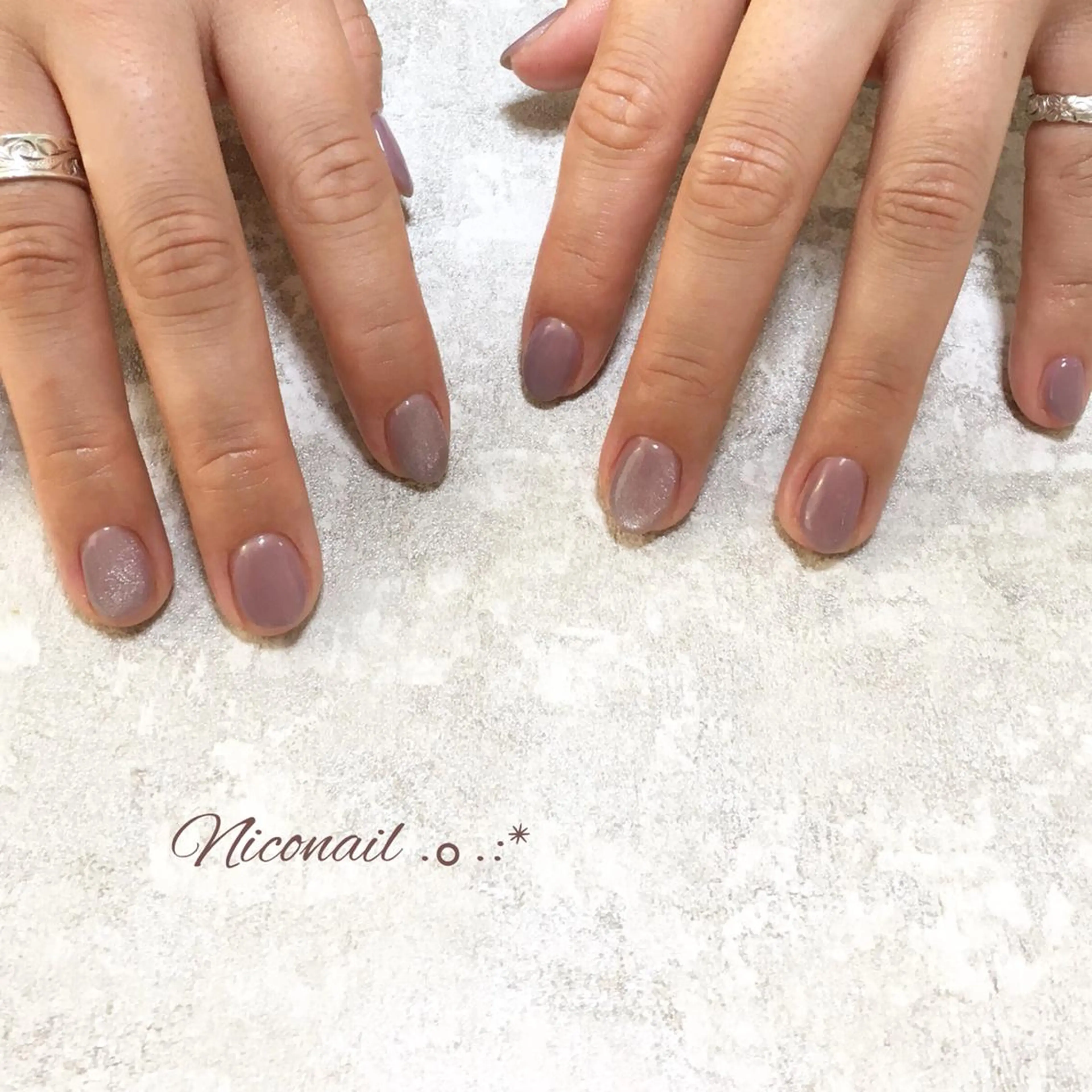 ショート ネイル マグネットネイル ワンカラーネイル Niconail ☆ 仙川/ Aiのネイルデザイン