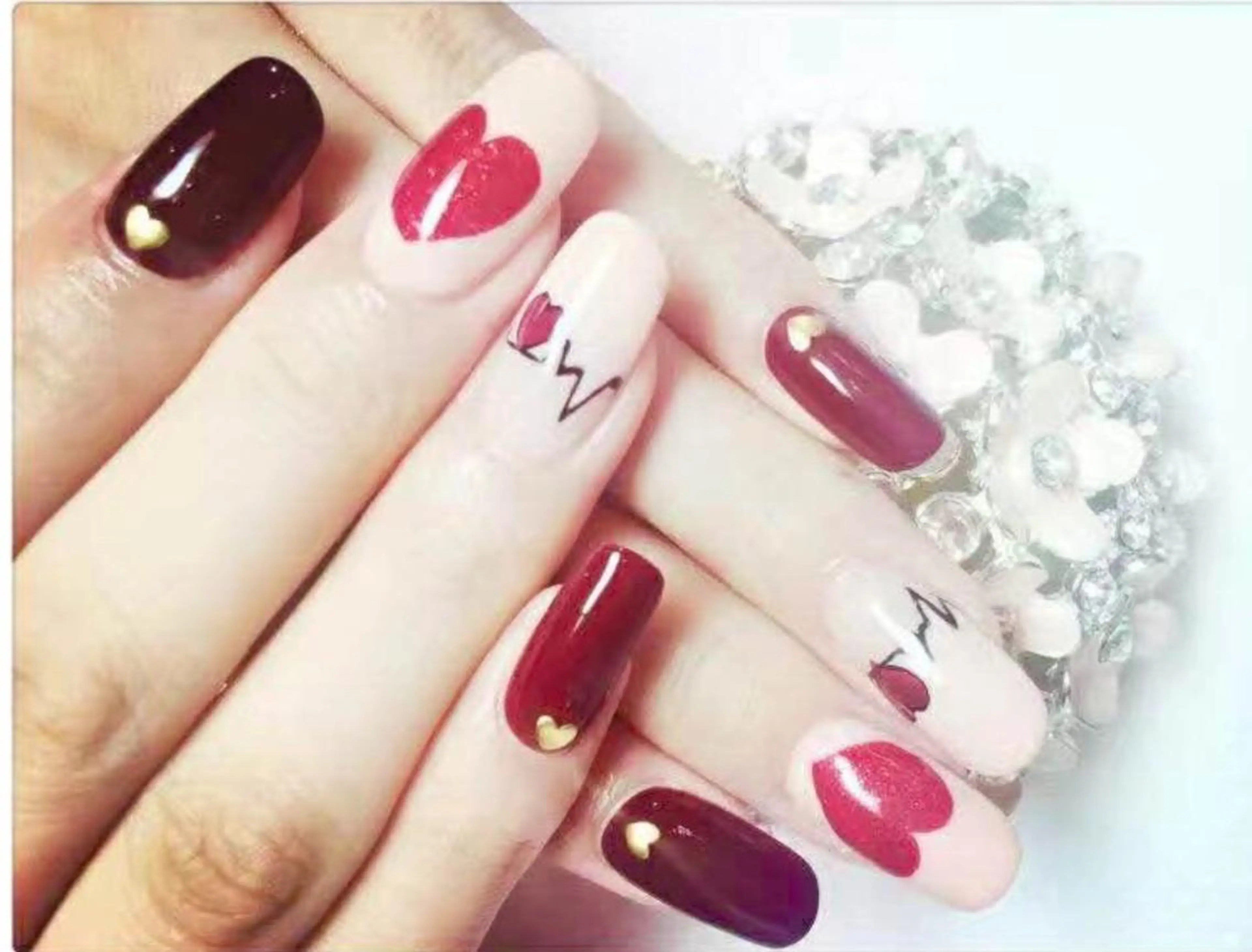 ネイル Eye アイのネイルデザイン