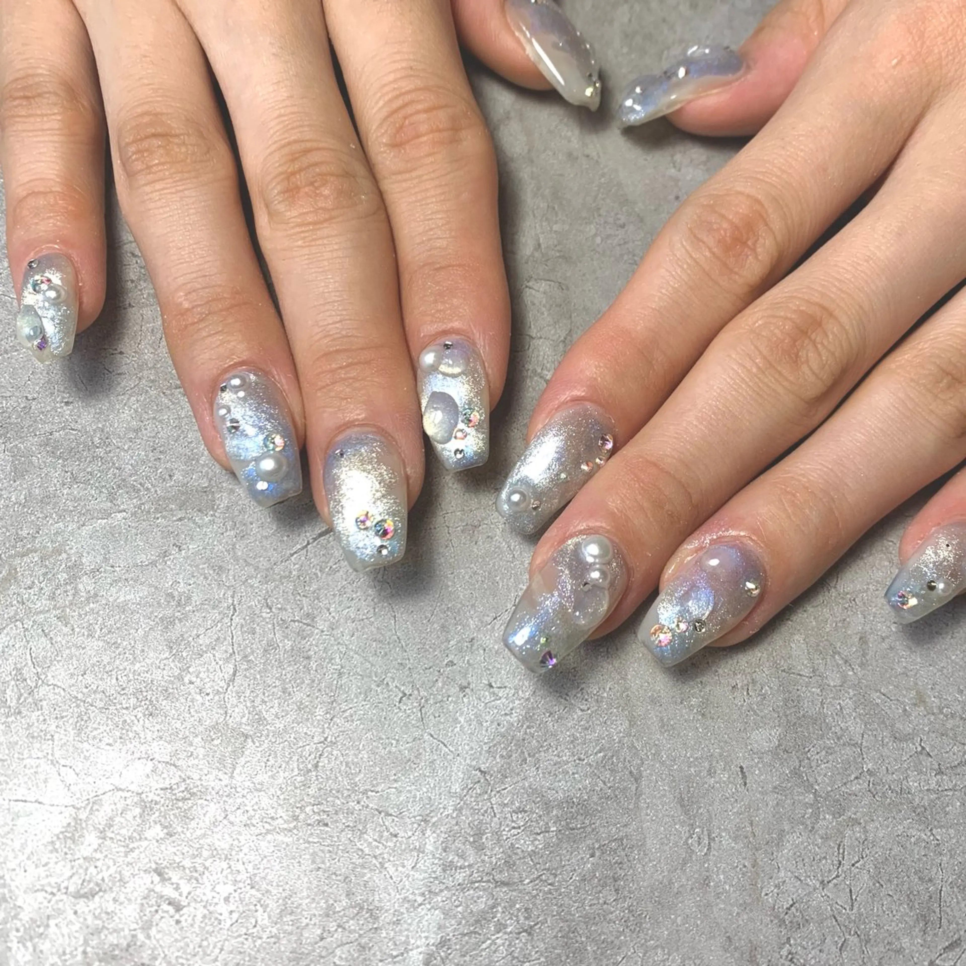 ネイル キラキラネイル 韓国ネイル マグネットネイル ワンホンネイル ハンドネイル Nail Salon Lillion【リリオン】所属・lillion karenのネイルデザイン