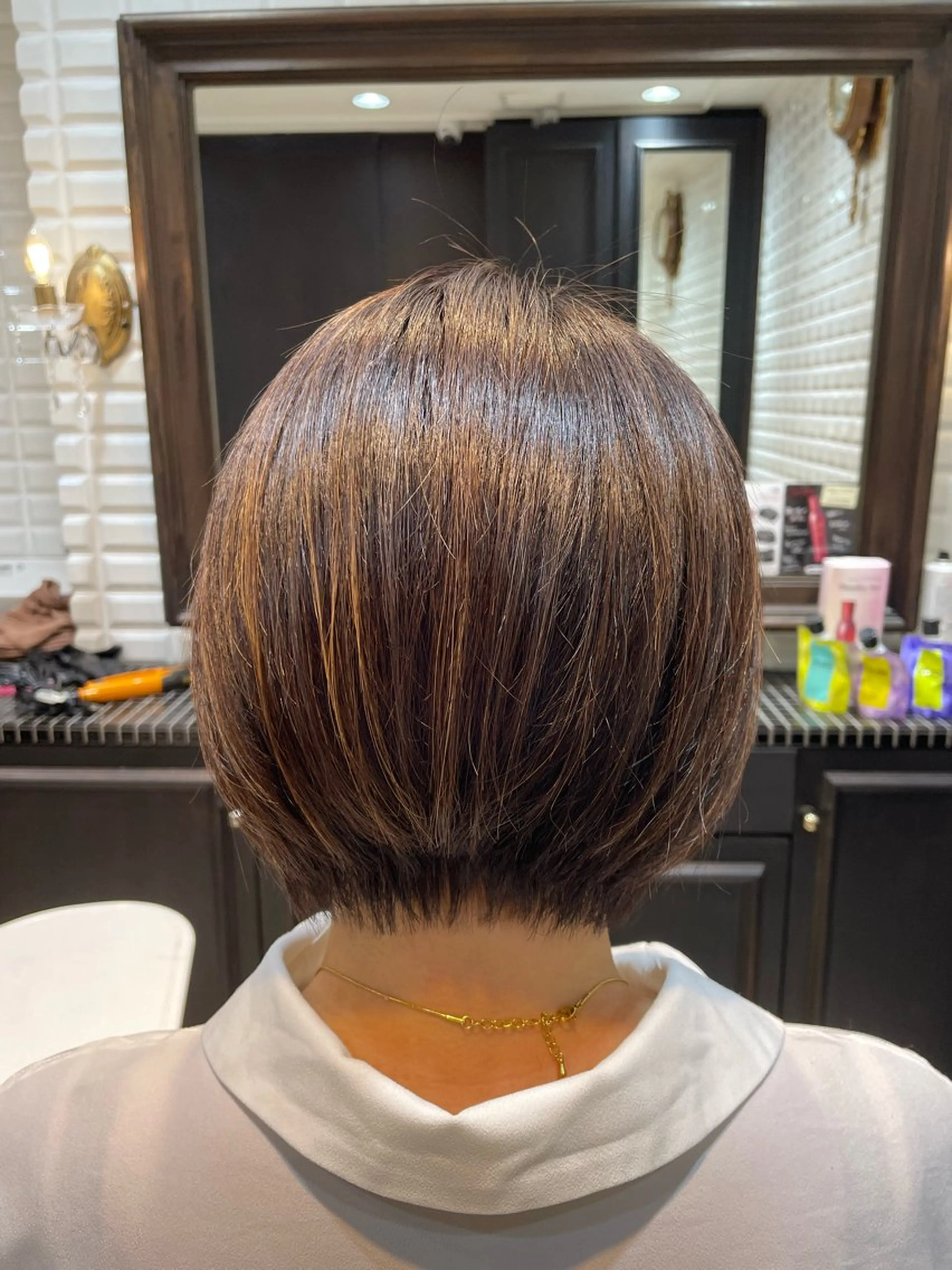 ショート 波巻き、ツイスト パーマモデル募集中のヘアスタイル