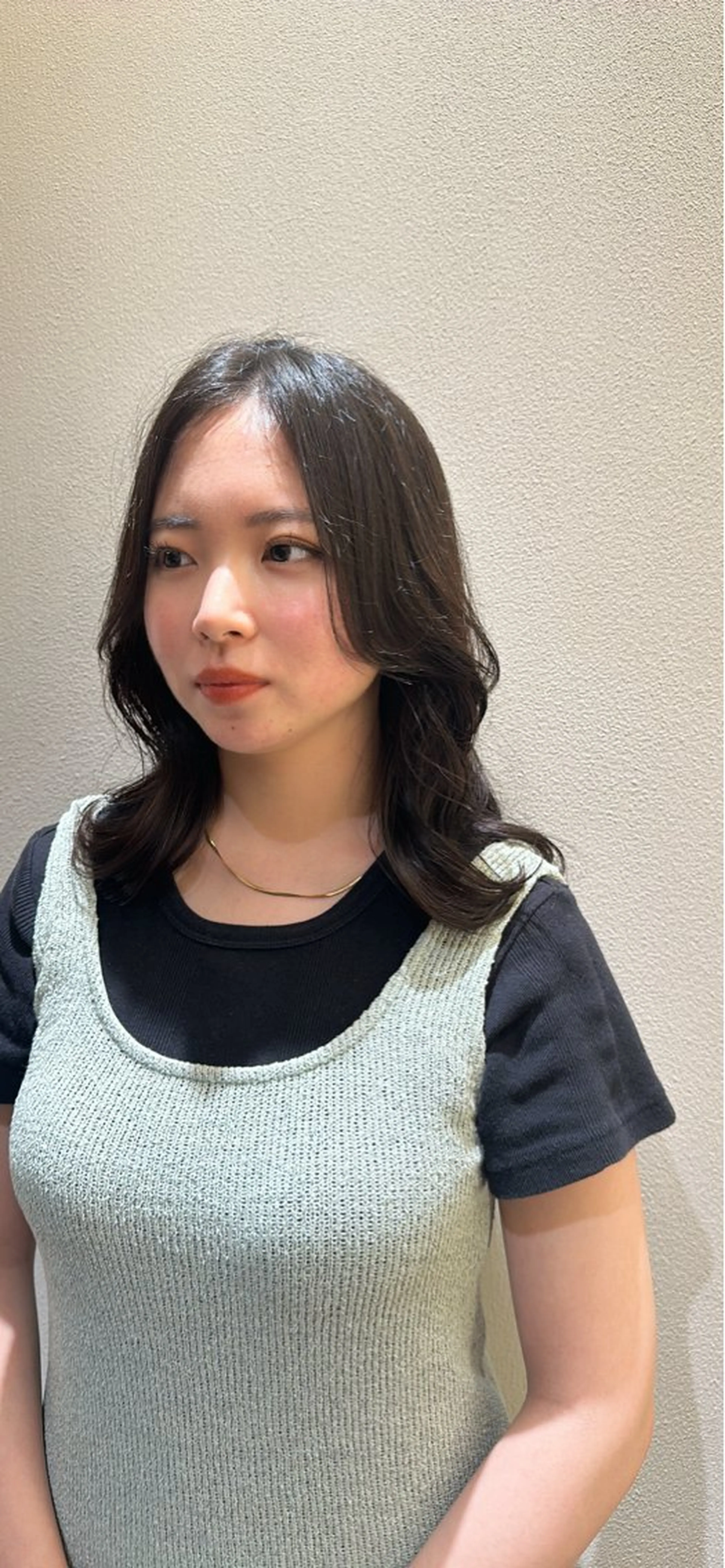 セミロング セミロングパーマ 銀座／骨格診断／ ハイトーン／三井遥叶のヘアスタイル