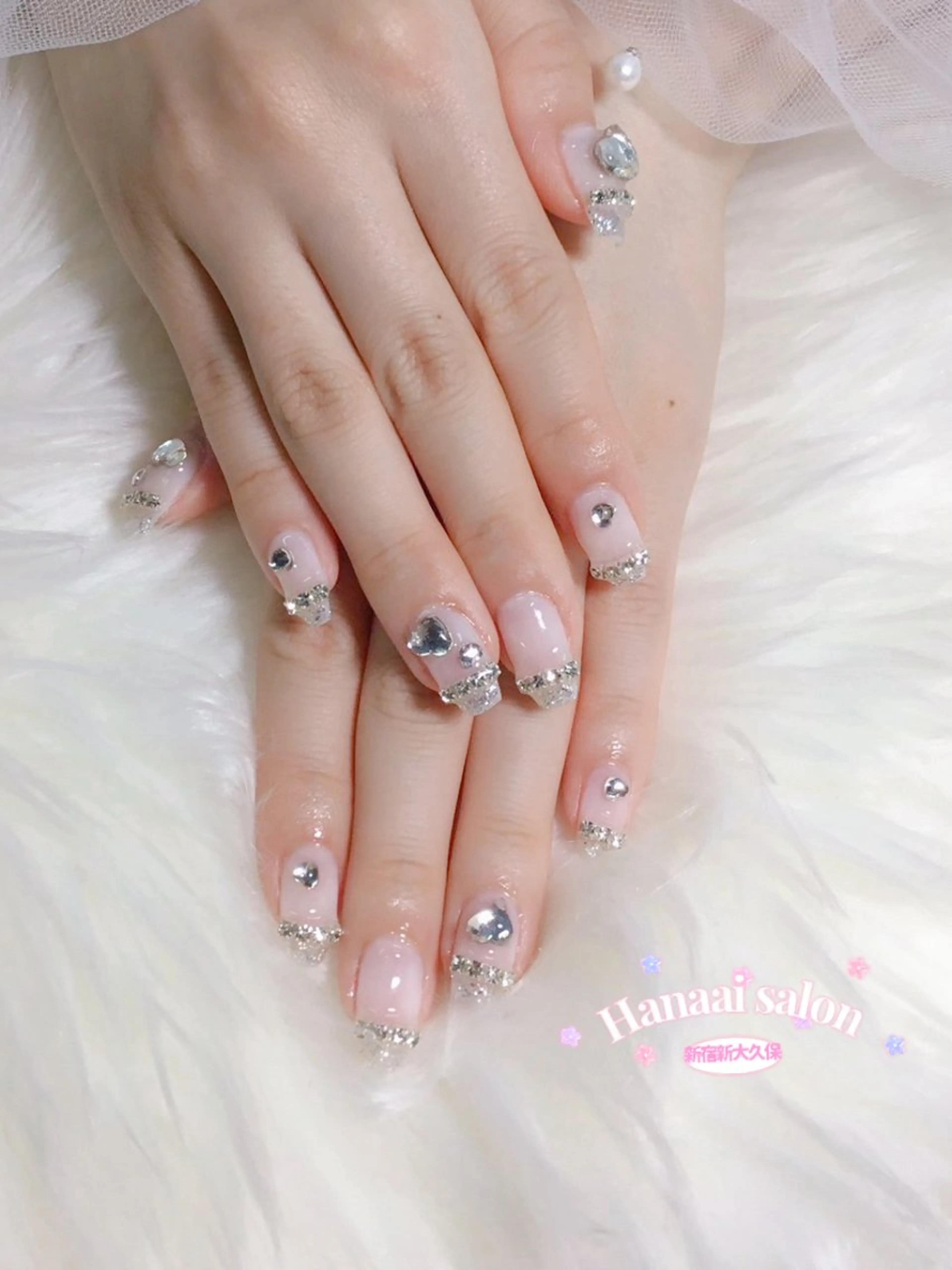 ミディアム ハンドネイル Hanaai Salon新大久保店のネイルデザイン