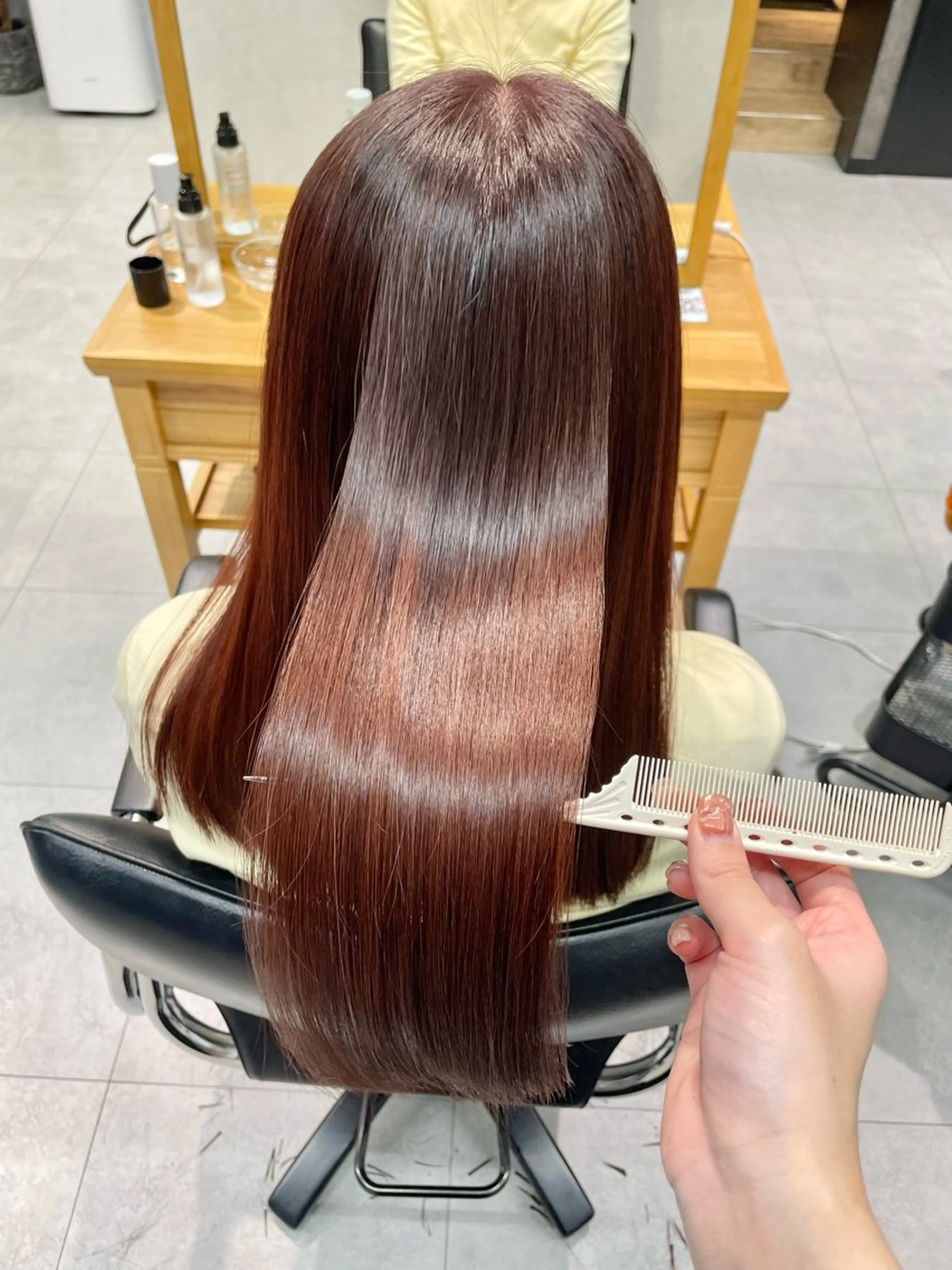 セミロング カラー ブラウンカラー ピンクカラー ピンクブラウン ✨横須賀髪質改善✨️ 加藤 百音のヘアスタイル