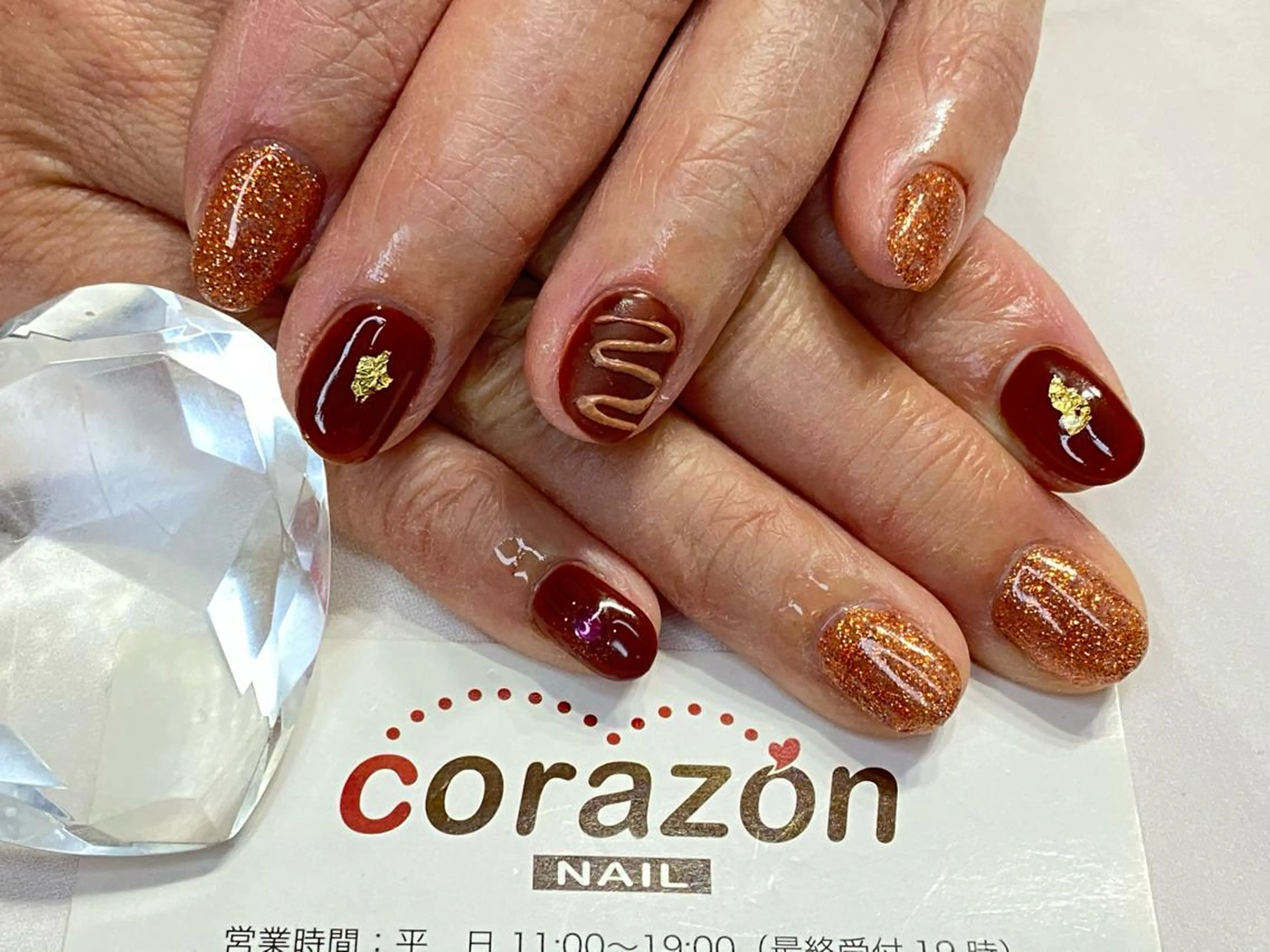 ネイル ブラウン フラッシュネイル ラメ(グリッター) ワンカラーネイル corazon所属・ネイリスト aicoのネイルデザイン