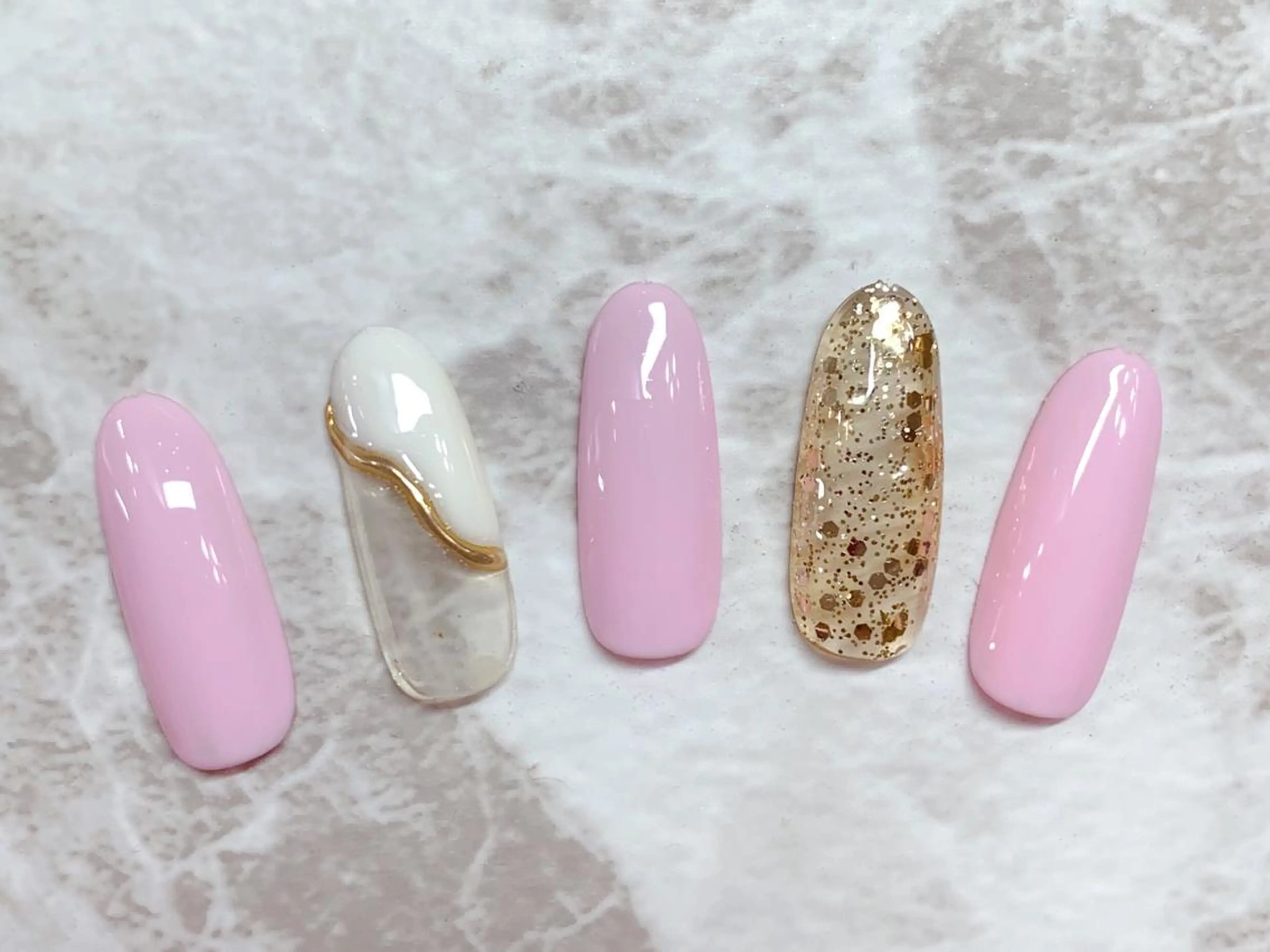 ネイル ハンドネイル マジックミラー所属・マジック ミラーのネイルデザイン