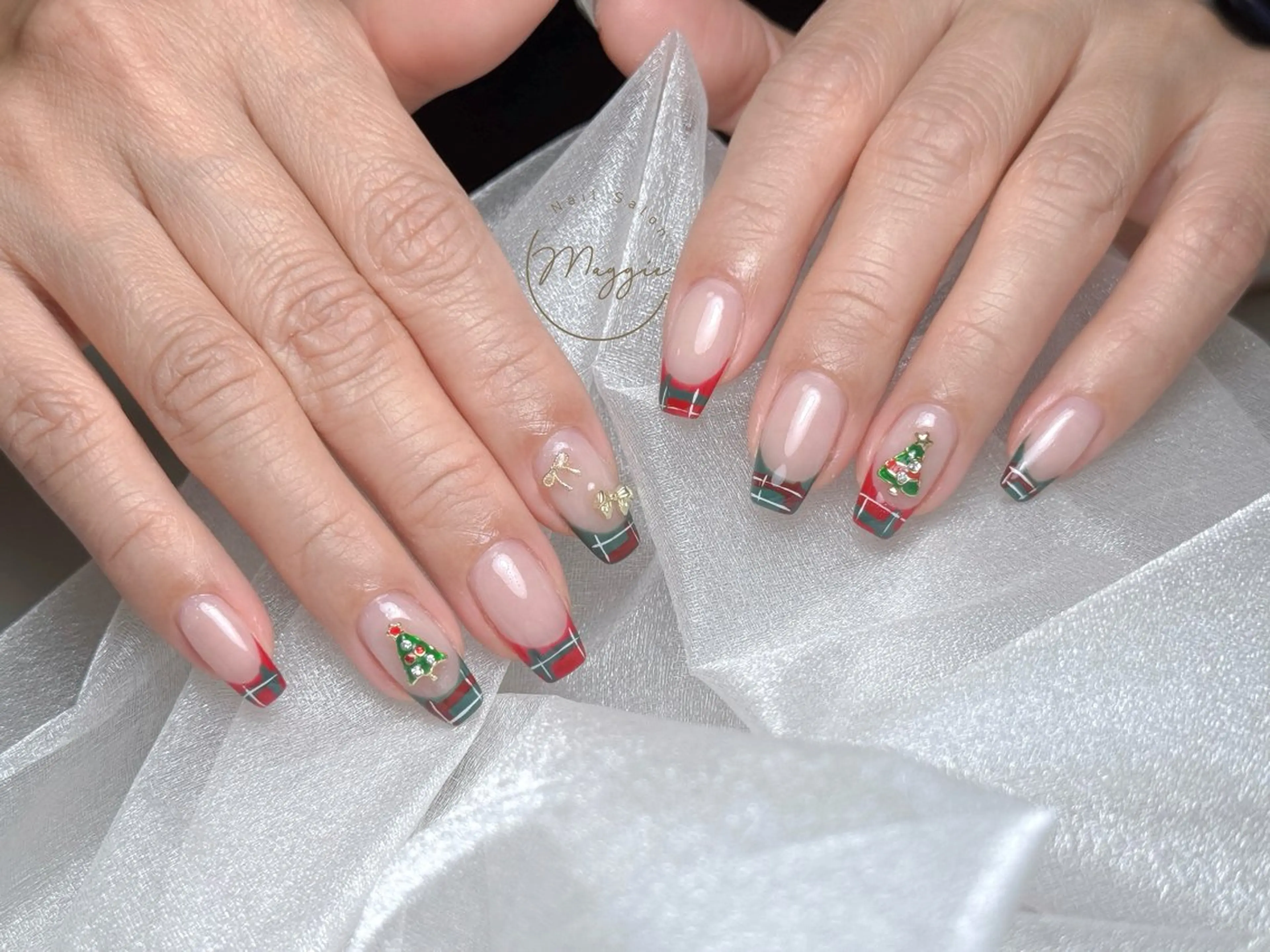 ネイル Maggie Nail🦩のネイルデザイン