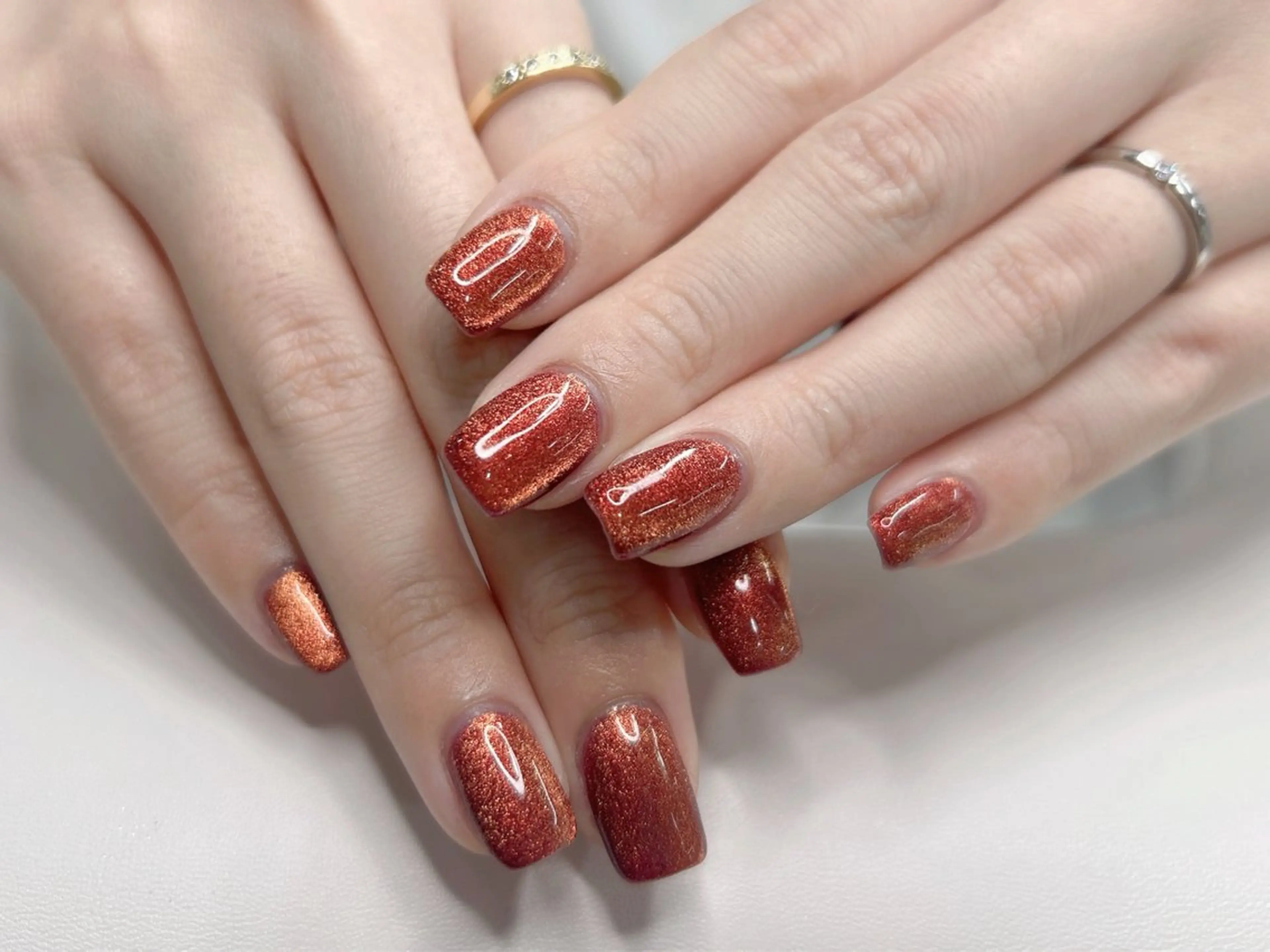 ネイル 桜ネイル キラキラネイル マグネットネイル ワンカラーネイル ピンク ハンドネイル Forca total studio所属・Forca Airaのネイルデザイン