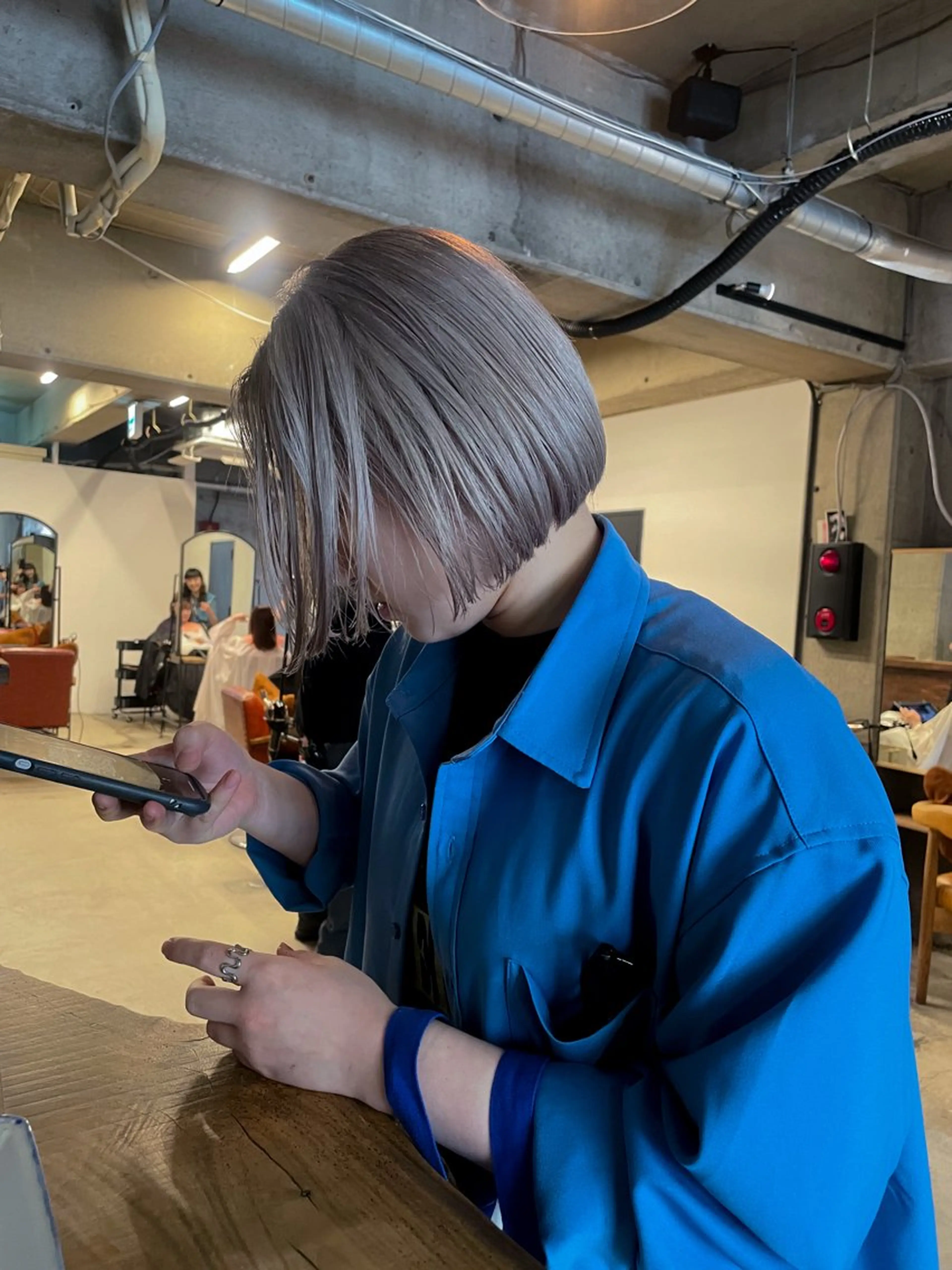 ショート カラー パーマ/レイヤー 岩山丈一郎のヘアスタイル