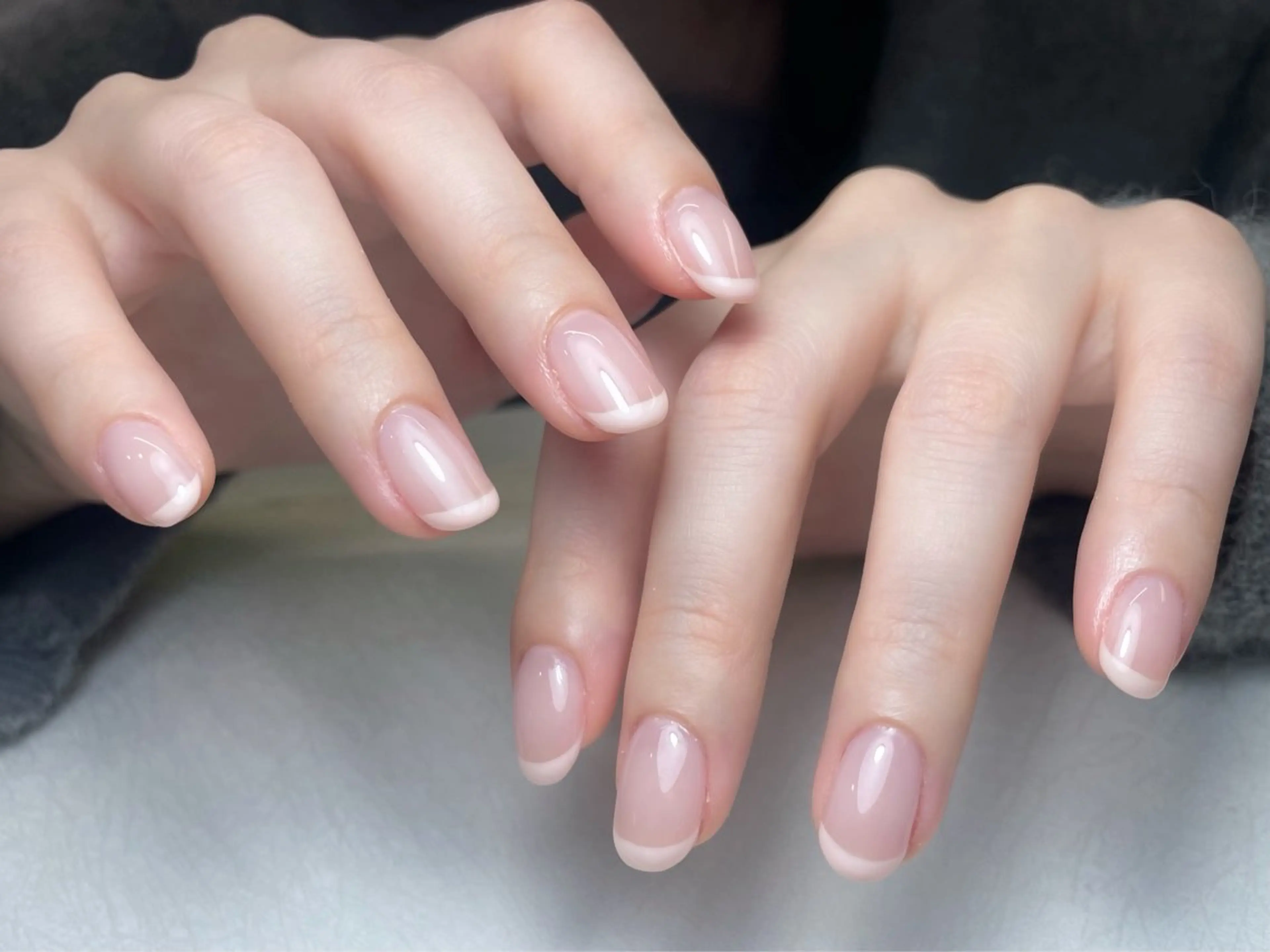 ネイル フレンチネイル ジェルネイル ガラスフレンチ 韓国ネイル ラメ(グリッター) ハンドネイル 中野駅から2分 MEO NAILのネイルデザイン