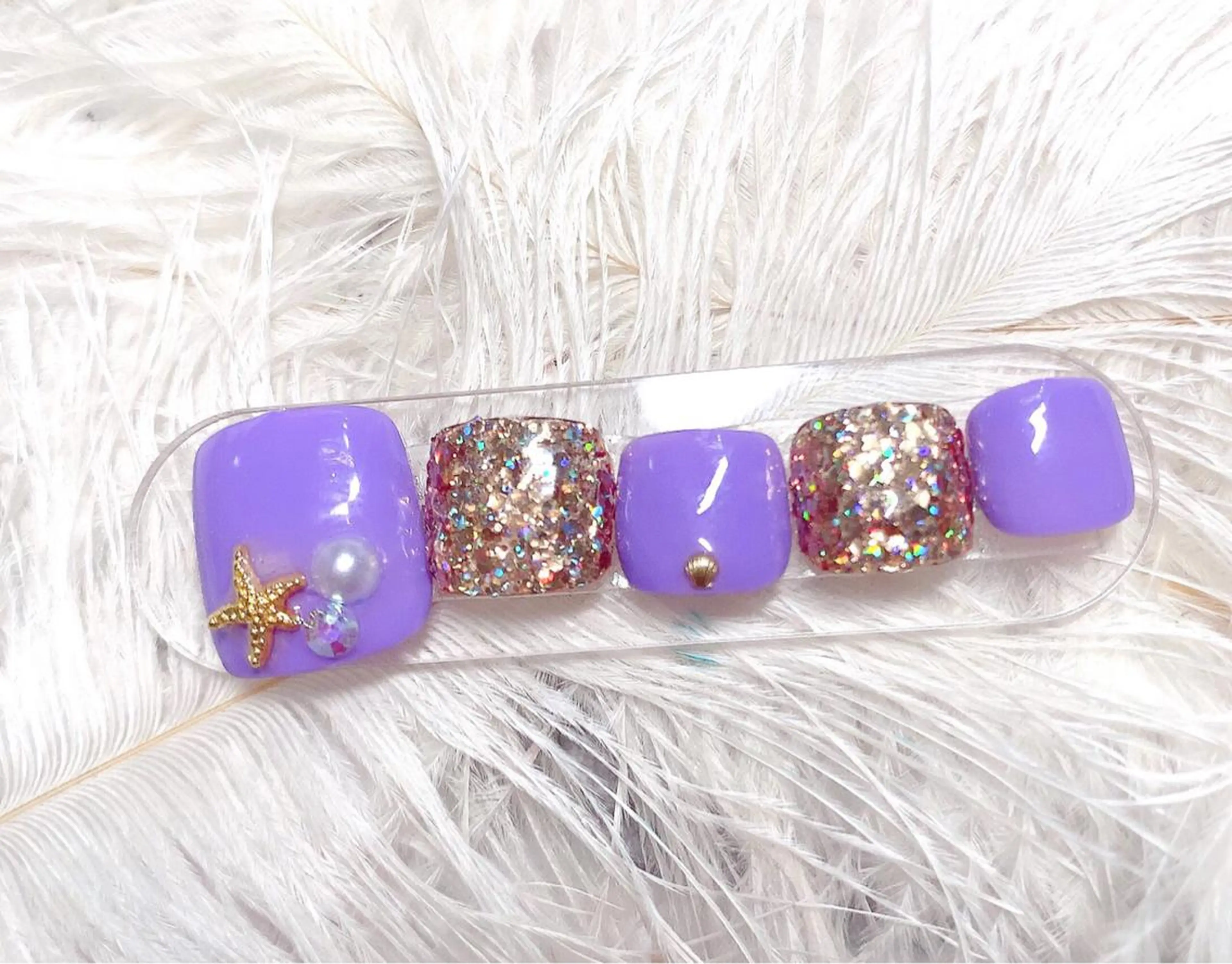 ネイル マジックミラー所属・マジック ミラーのネイルデザイン