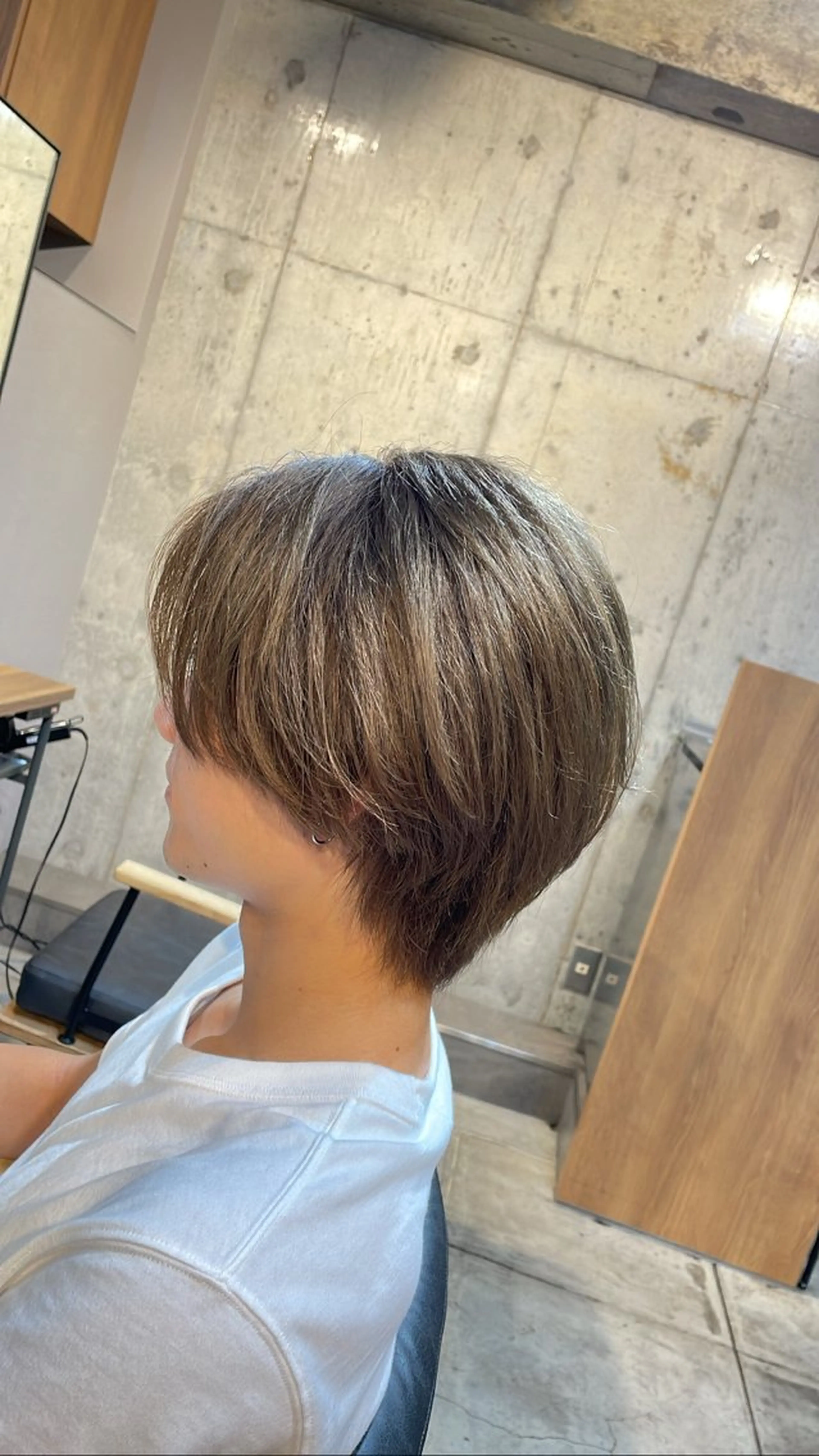 カラー 廣田 勇海のヘアスタイル