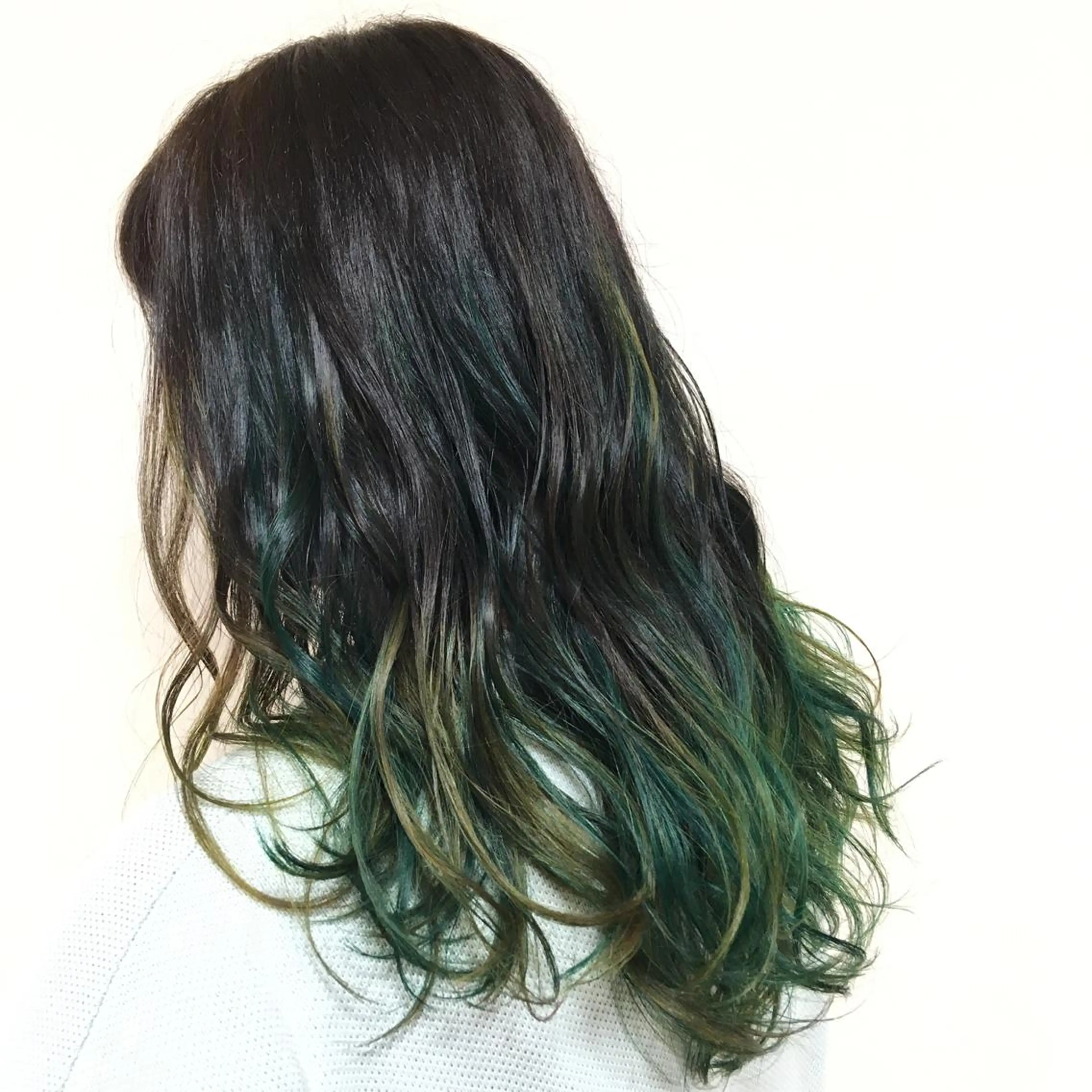 ロング カラー パーマ ブリーチ グラデーションカラー ハイライトカラー ハイライト トリートメント 【Sweep】おじま のぞみのヘアスタイル