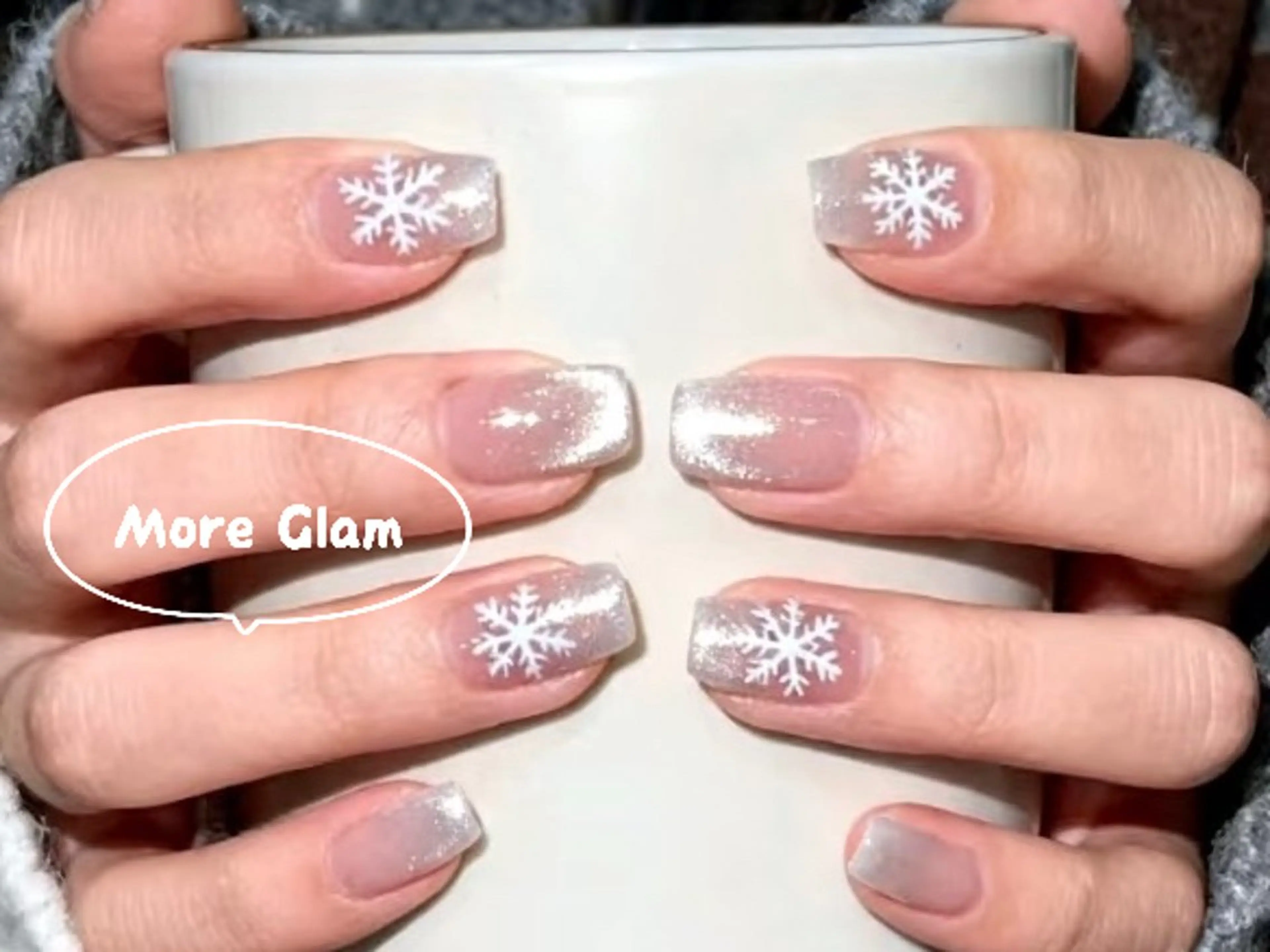 ネイル オーロラネイル カジュアル 長さ出し フレンチネイル ジェルネイル Flora 🌟のネイルデザイン