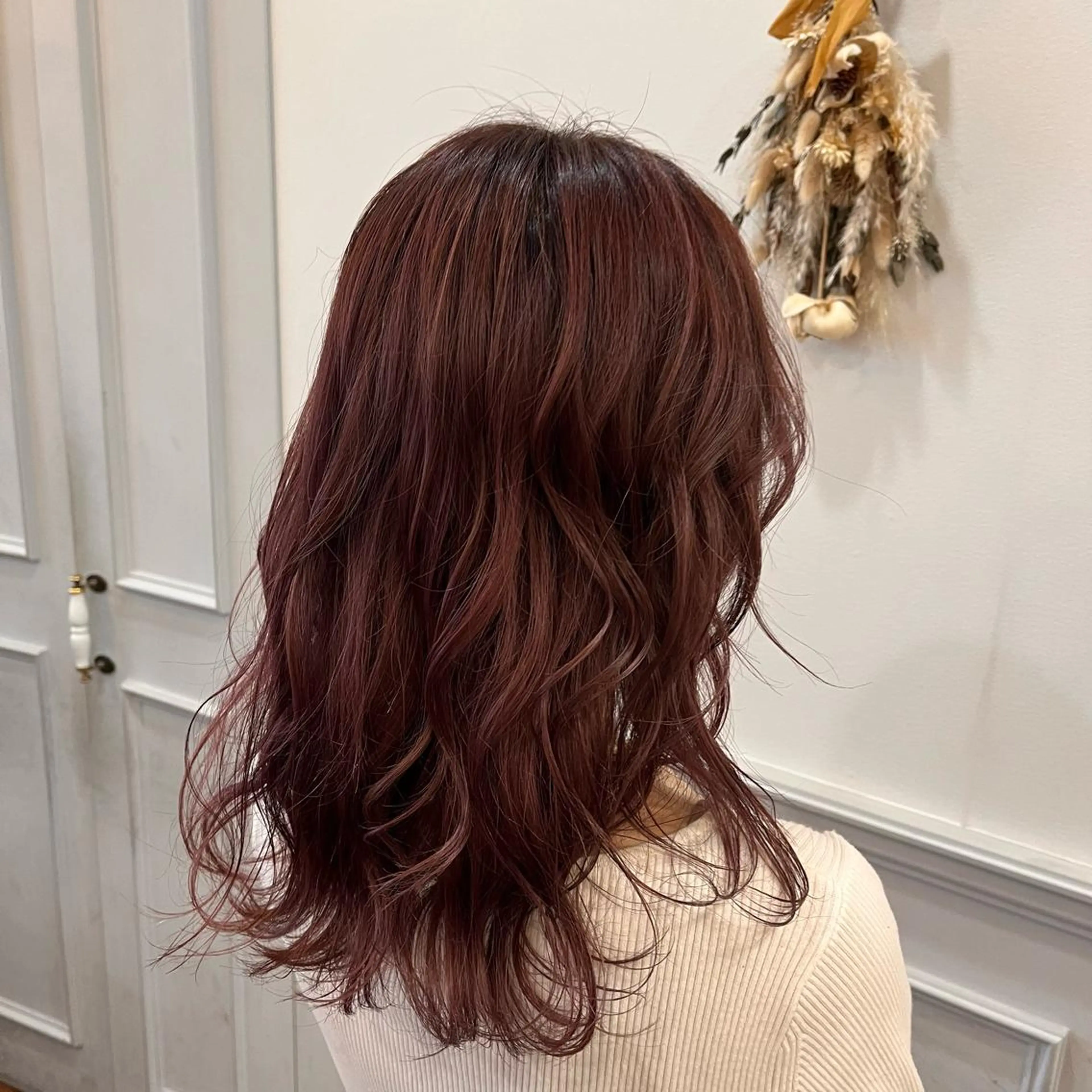 ロング カラー よしだ しおりのヘアスタイル