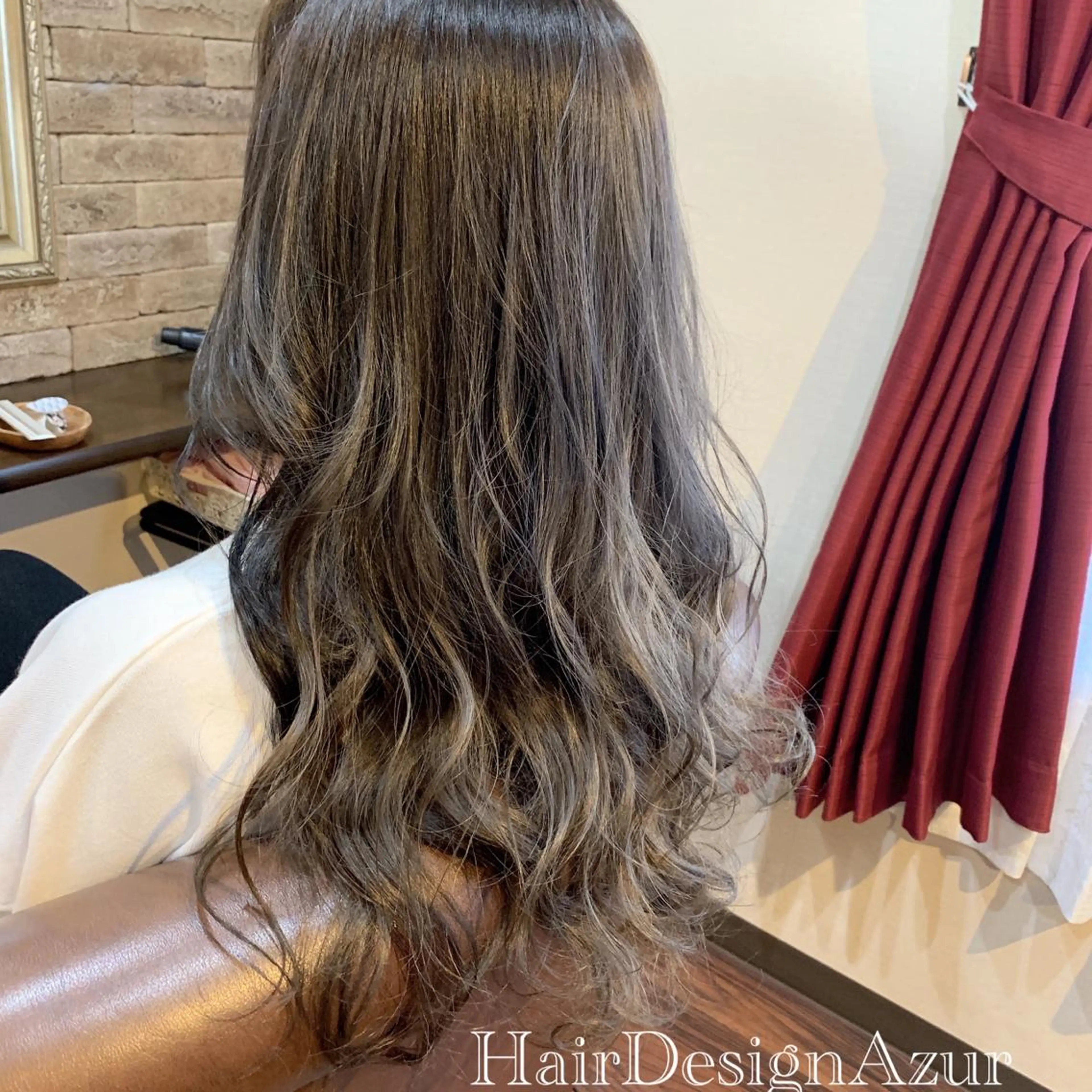 ロング カラー HairDesign Azurのヘアスタイル