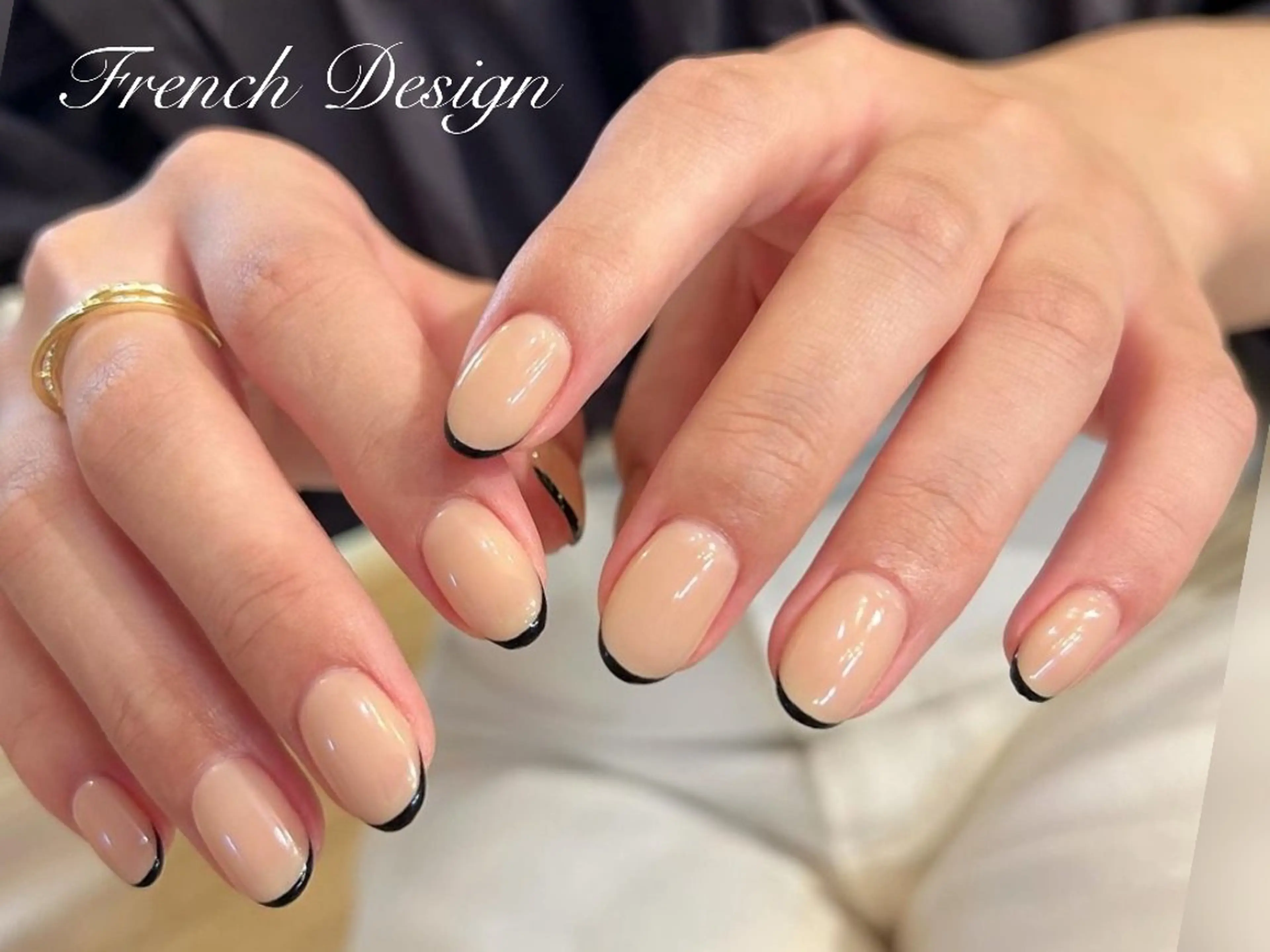 付け替えパラジェル　フレンチネイルの写真