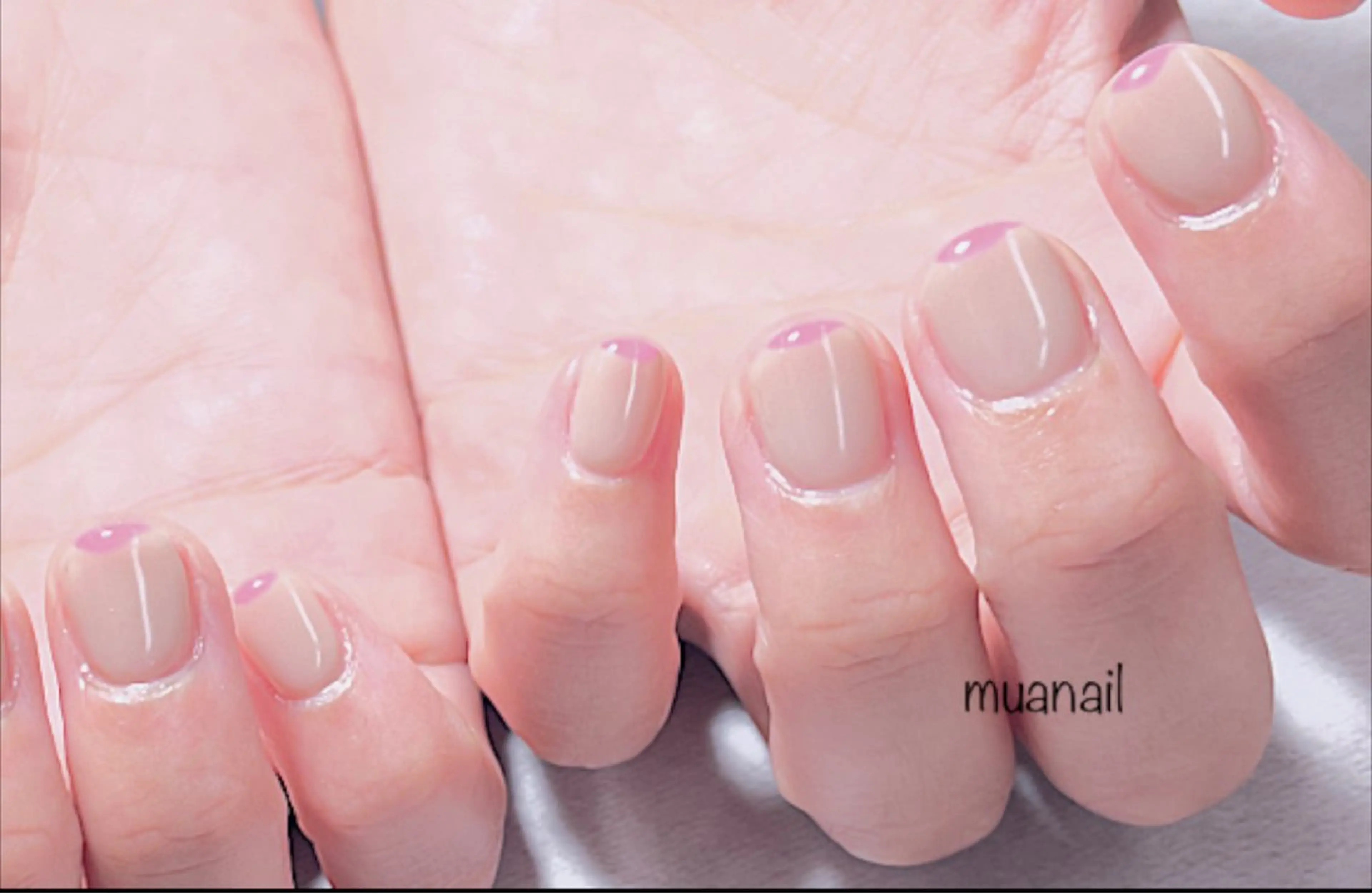 ネイル ブルー ピンク シンプルネイル ハンドネイル mua nail mikiのネイルデザイン