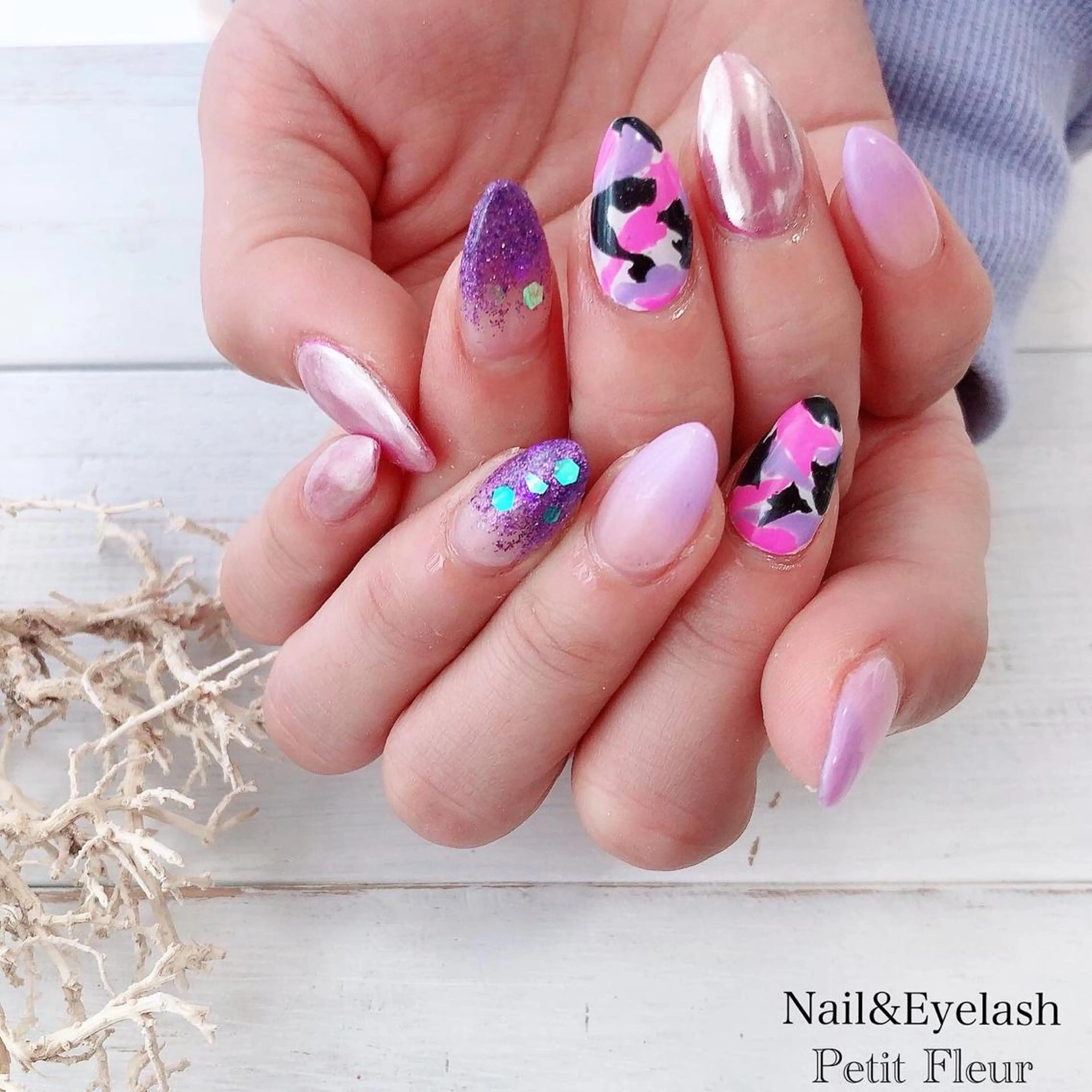 ネイル Petit Fleur所属・青柳 亜梨奈のマツエク・マツパデザイン