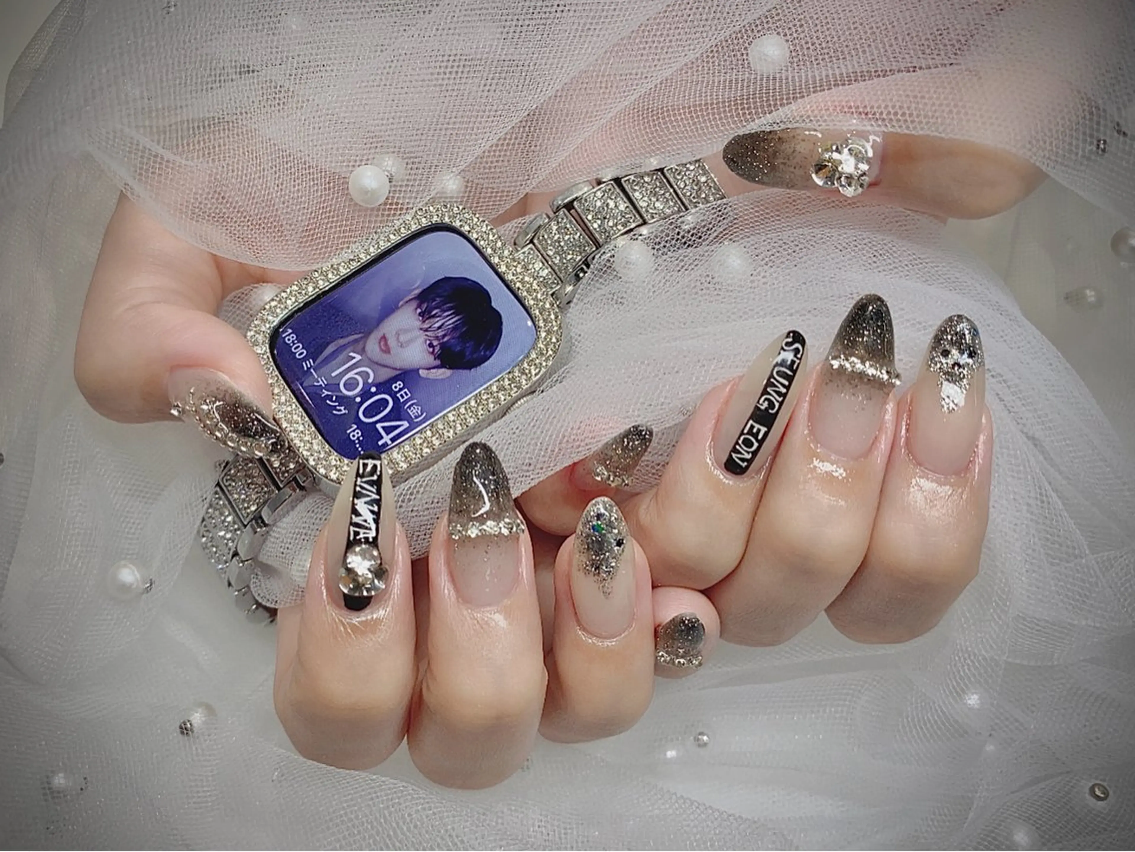 ネイル I-nailロング /ワンホン/キラキラのネイルデザイン