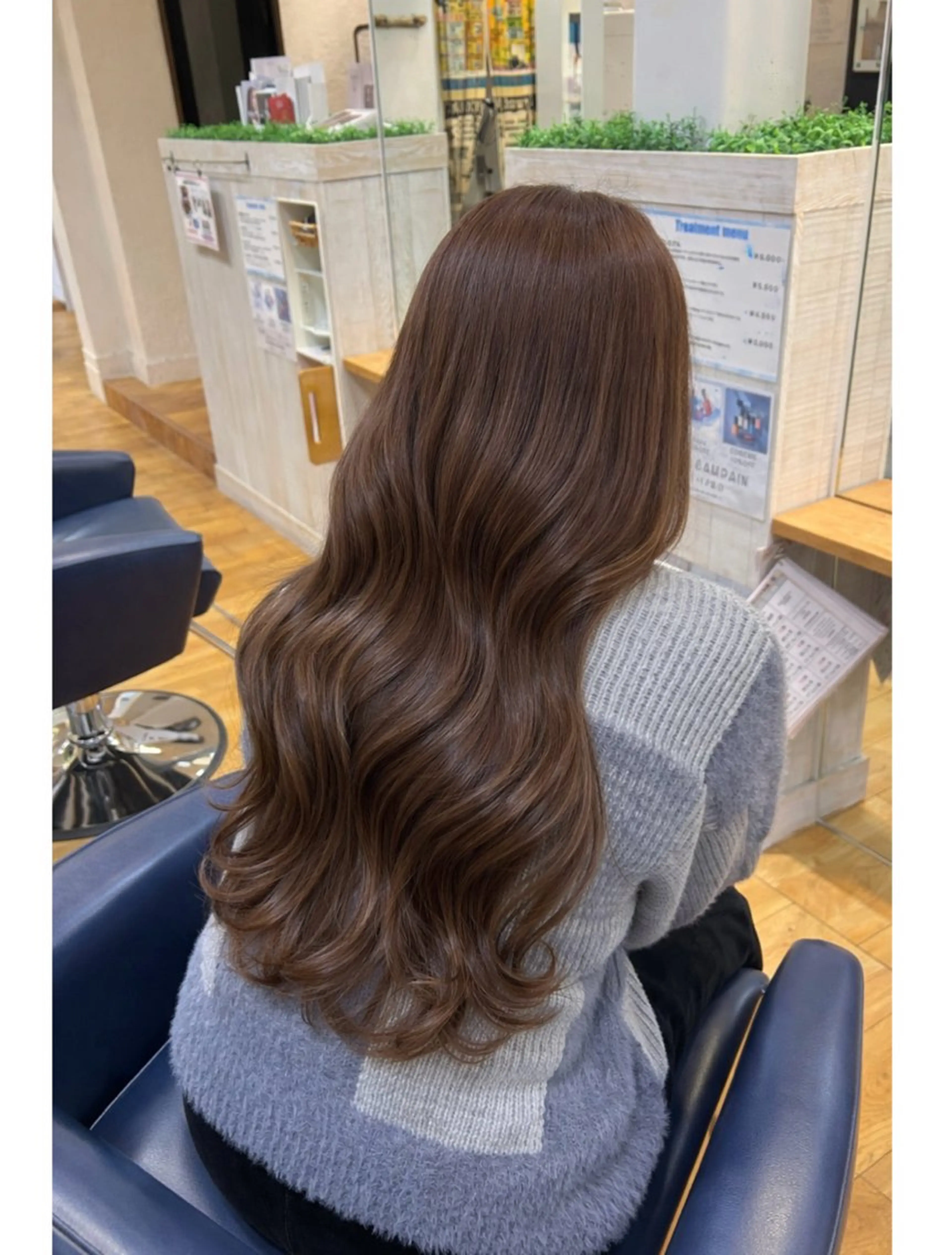 ロング カラー ヘアカラー 太田 絵麻のヘアスタイル