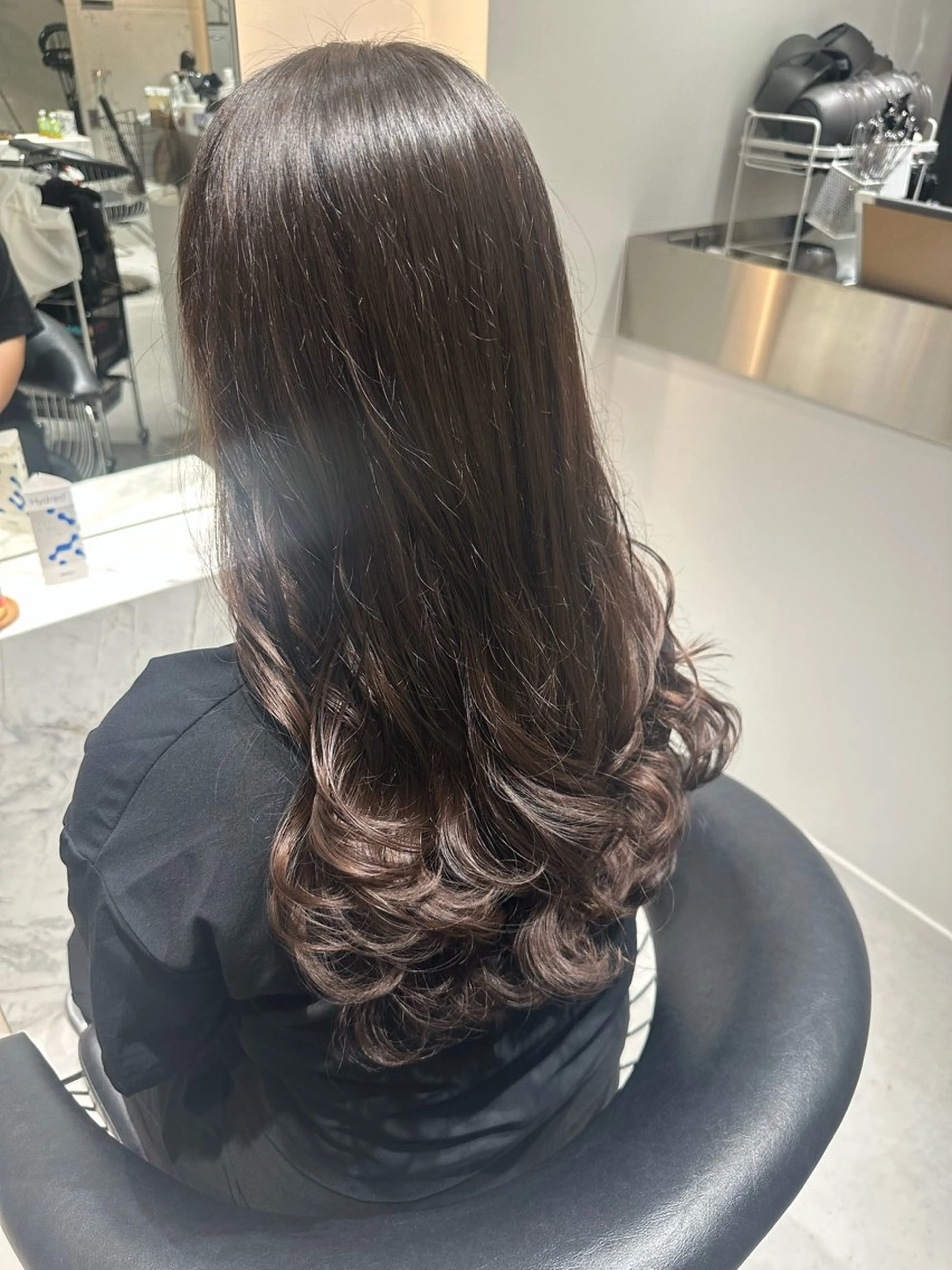 『限定‼️』カット+コテ巻き風パーマ→朝コテで巻くのが苦手な方におすすめです。の写真