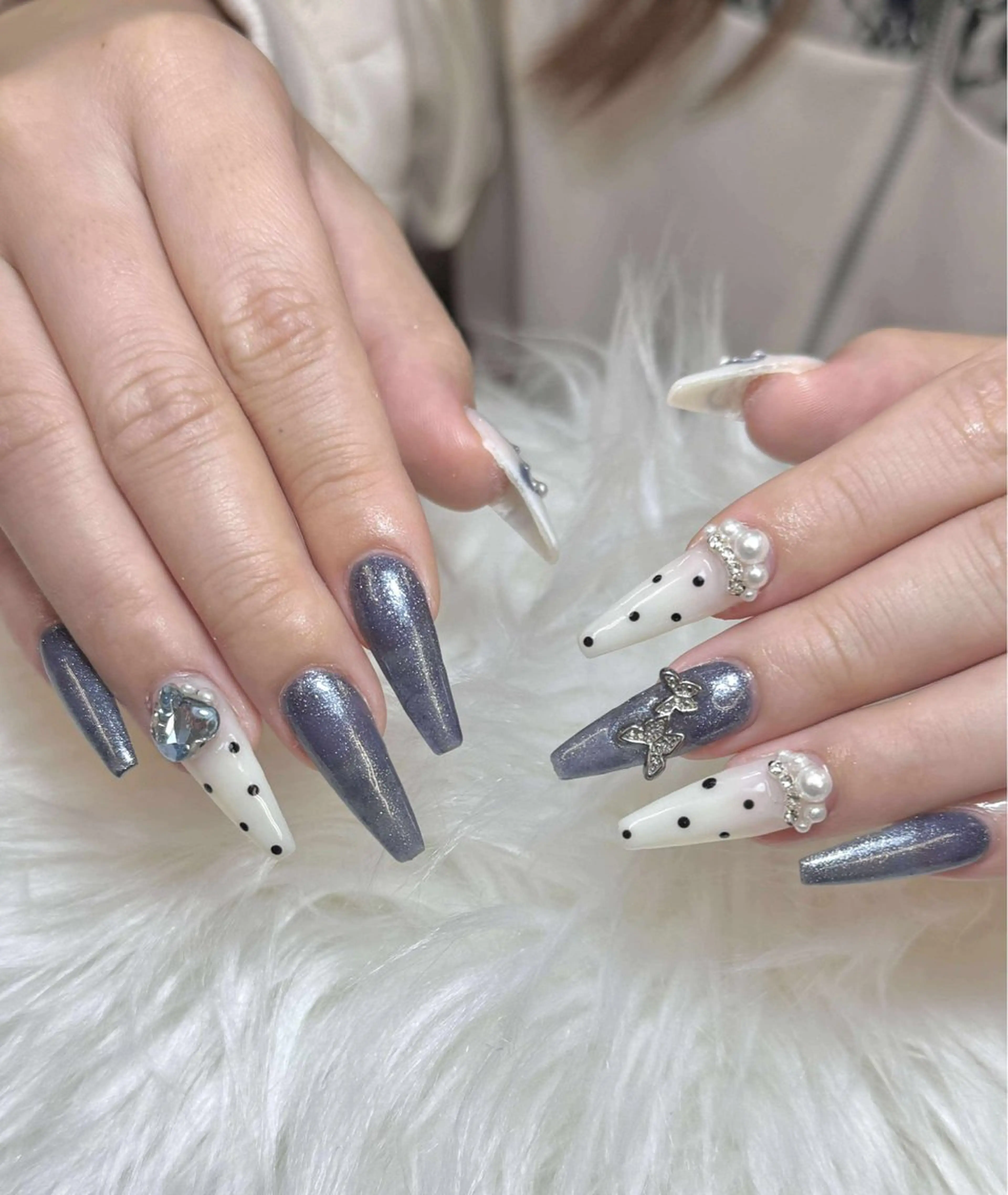 ネイル チークネイル 長さ出し フットネイル マグネットネイル 持ち込み ANH NAIL ゴテゴテ専門店💎のネイルデザイン