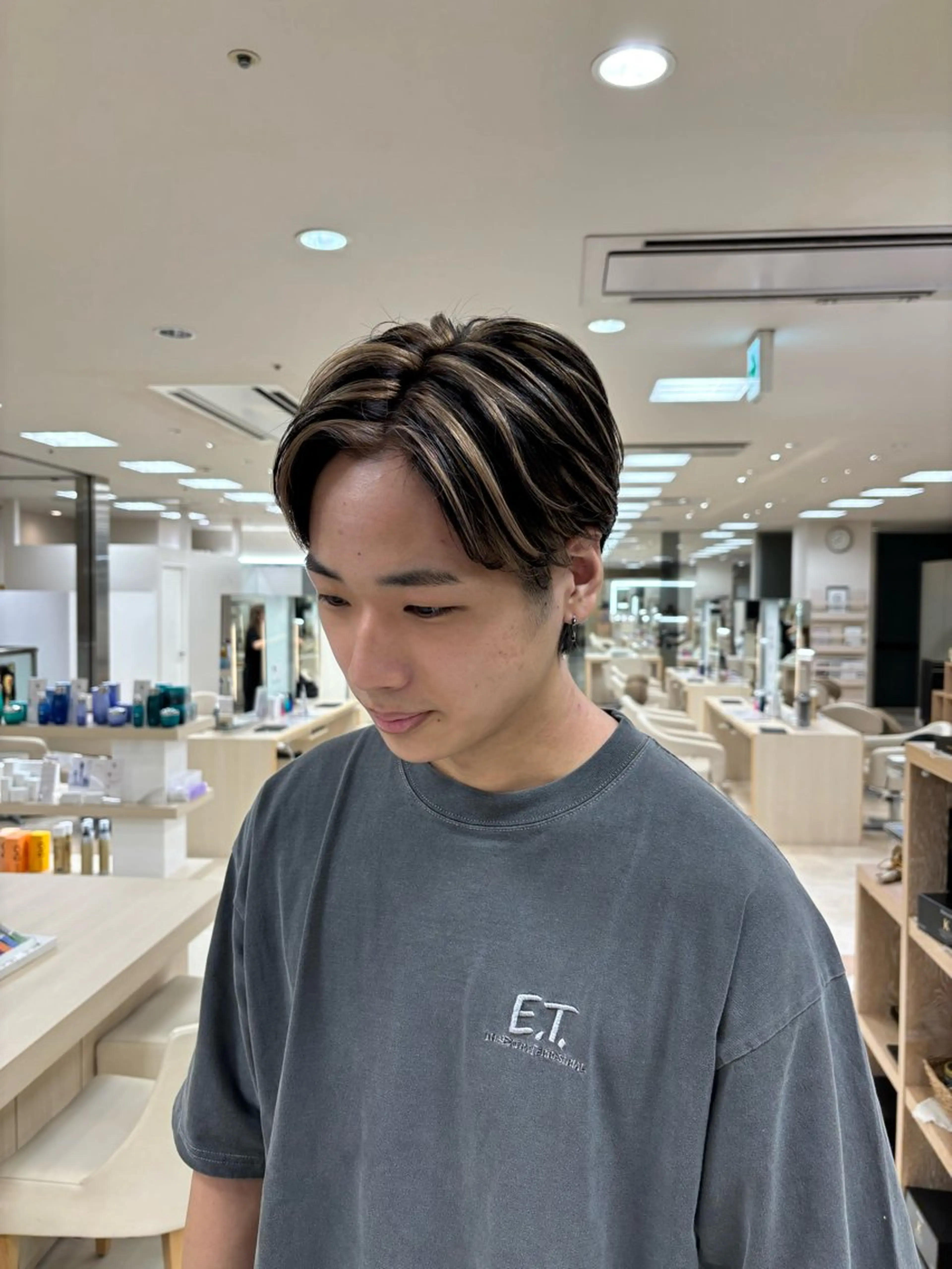 ミディアム カラー メンズ カット ヘアカラー トリートメント 湘南/メンズパーマ/ ハイライト/ユチカのヘアスタイル