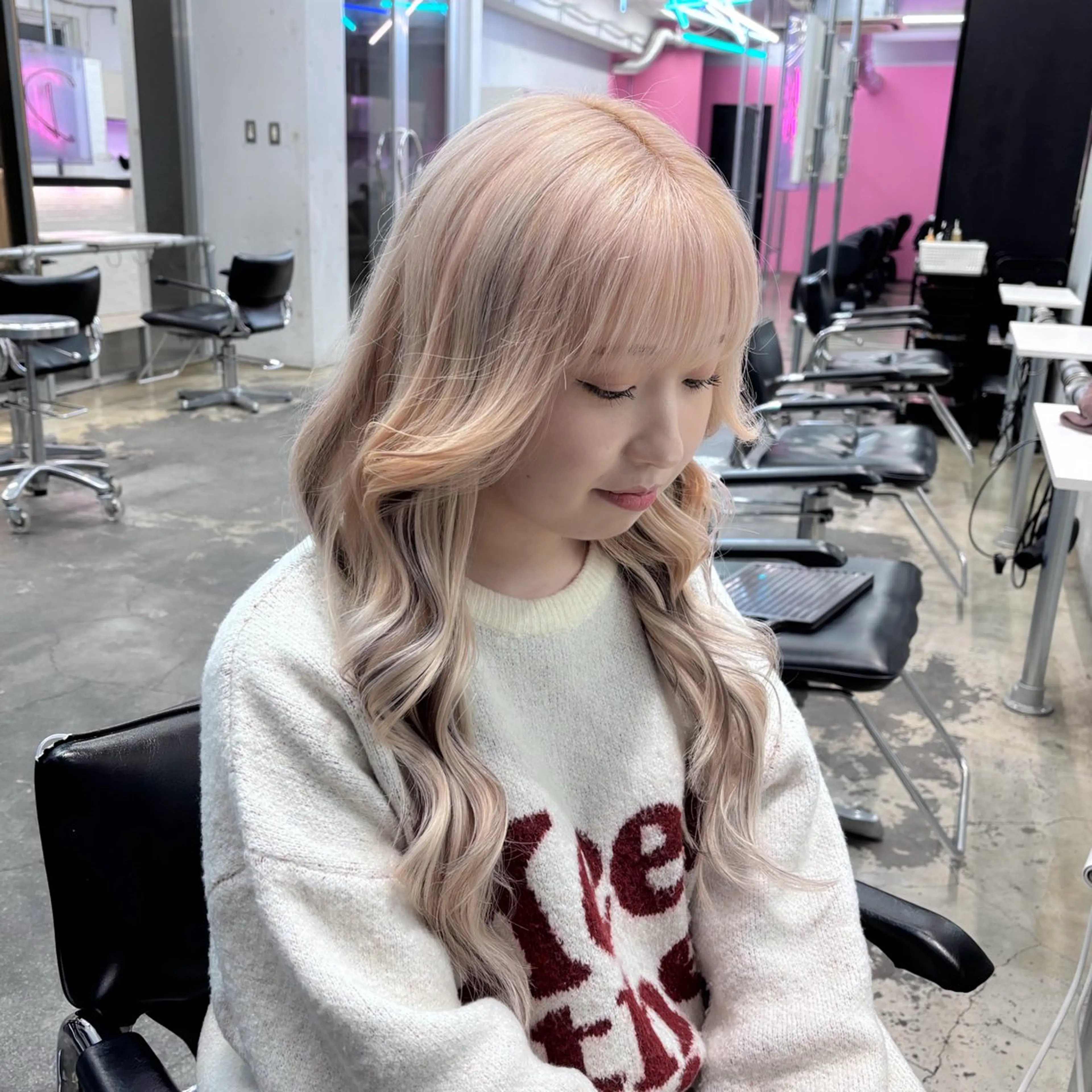 セミロング カラー ヘアアレンジ ブリーチ ヘアカラー エクステ ヘアセット 🥀モテ暖色× エクステ🥀あかりのヘアスタイル