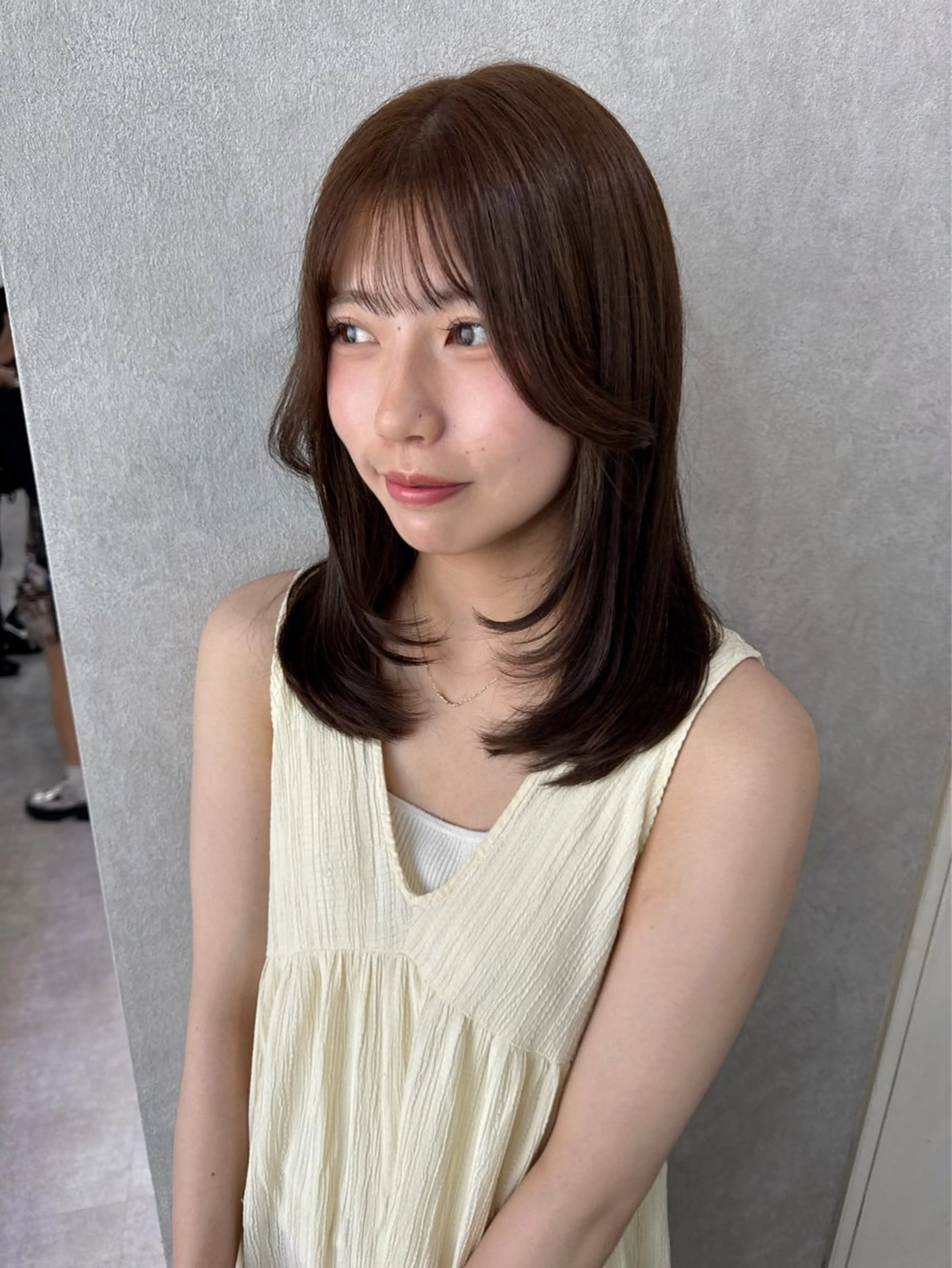 ロング カラー アッシュ アッシュブラウン ベージュカラー 黒髪 ブリーチ カット ヘアカラー トリートメント 赤み無し柔らかカラー 【梅田】madokaのヘアスタイル