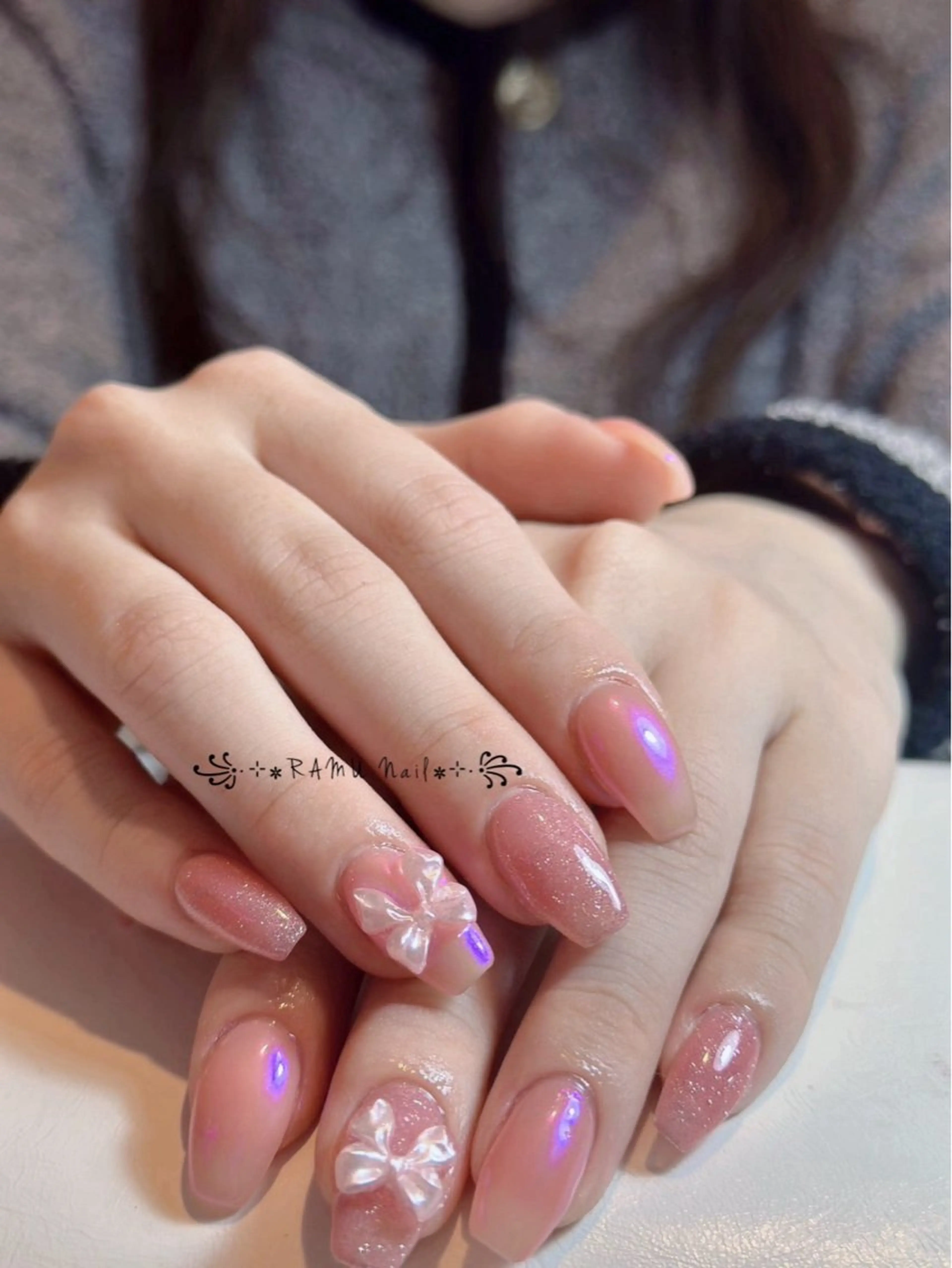 ネイル キラキラネイル マグネットネイル ミラーネイル ピンク 春ネイル ハンドネイル RAMU Nail 恵比寿店のネイルデザイン