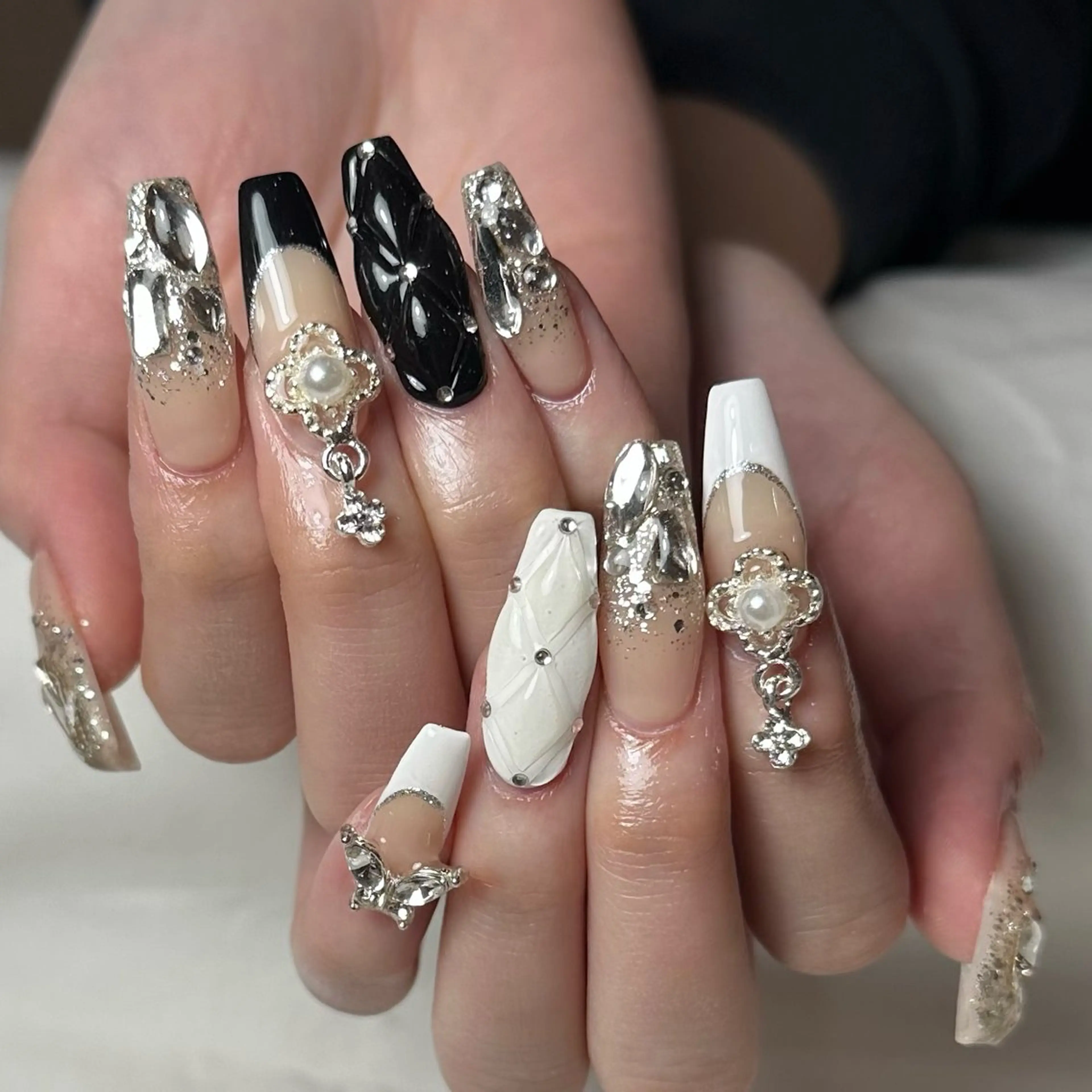 ネイル アートネイル nail salon LIFE2nd所属・be' Yuhiのネイルデザイン