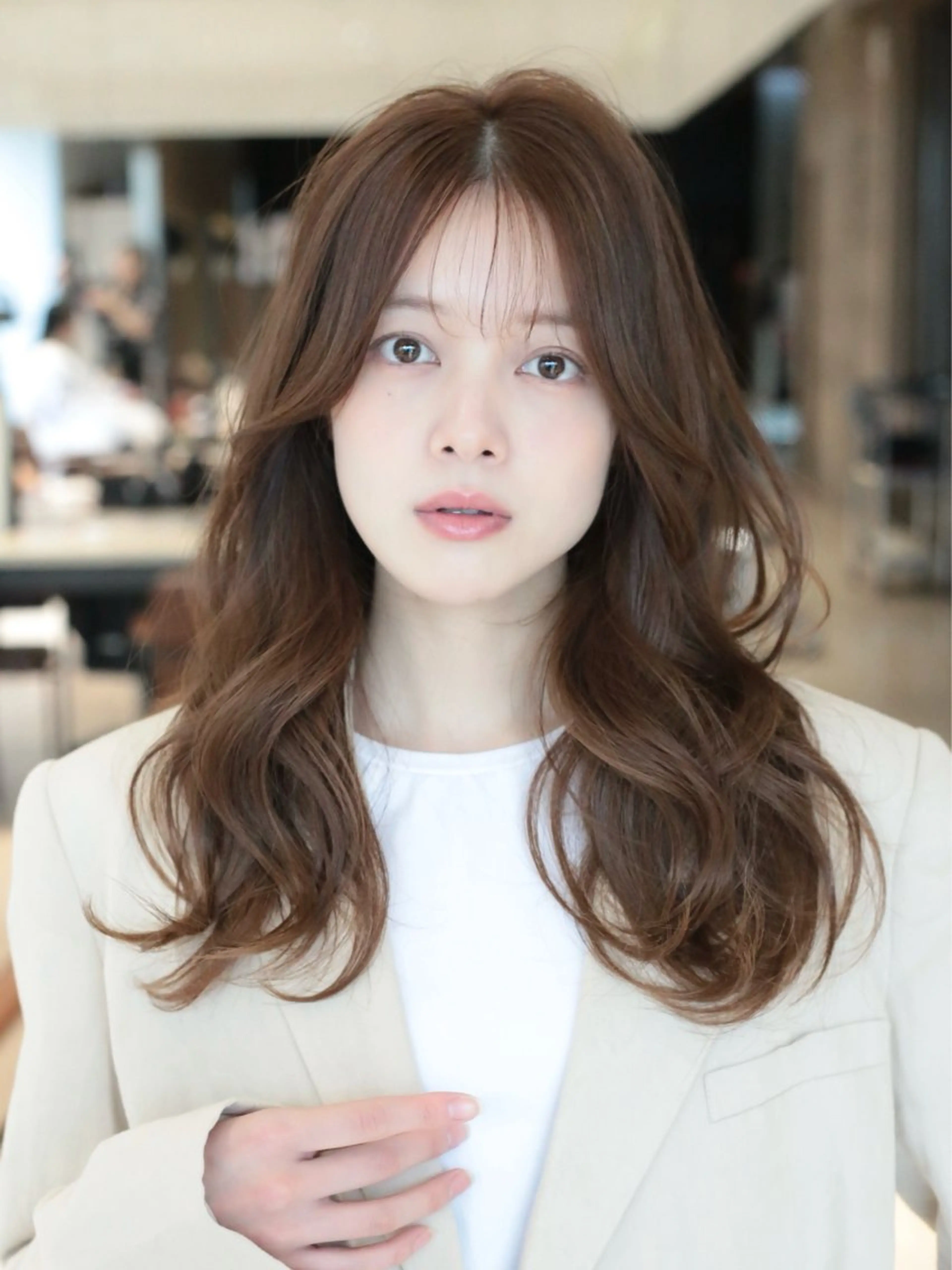 セミロング カラー レイヤーカット カット ヘアカラー トリートメント レイヤー/顔周り /透明感🩶高橋大のヘアスタイル