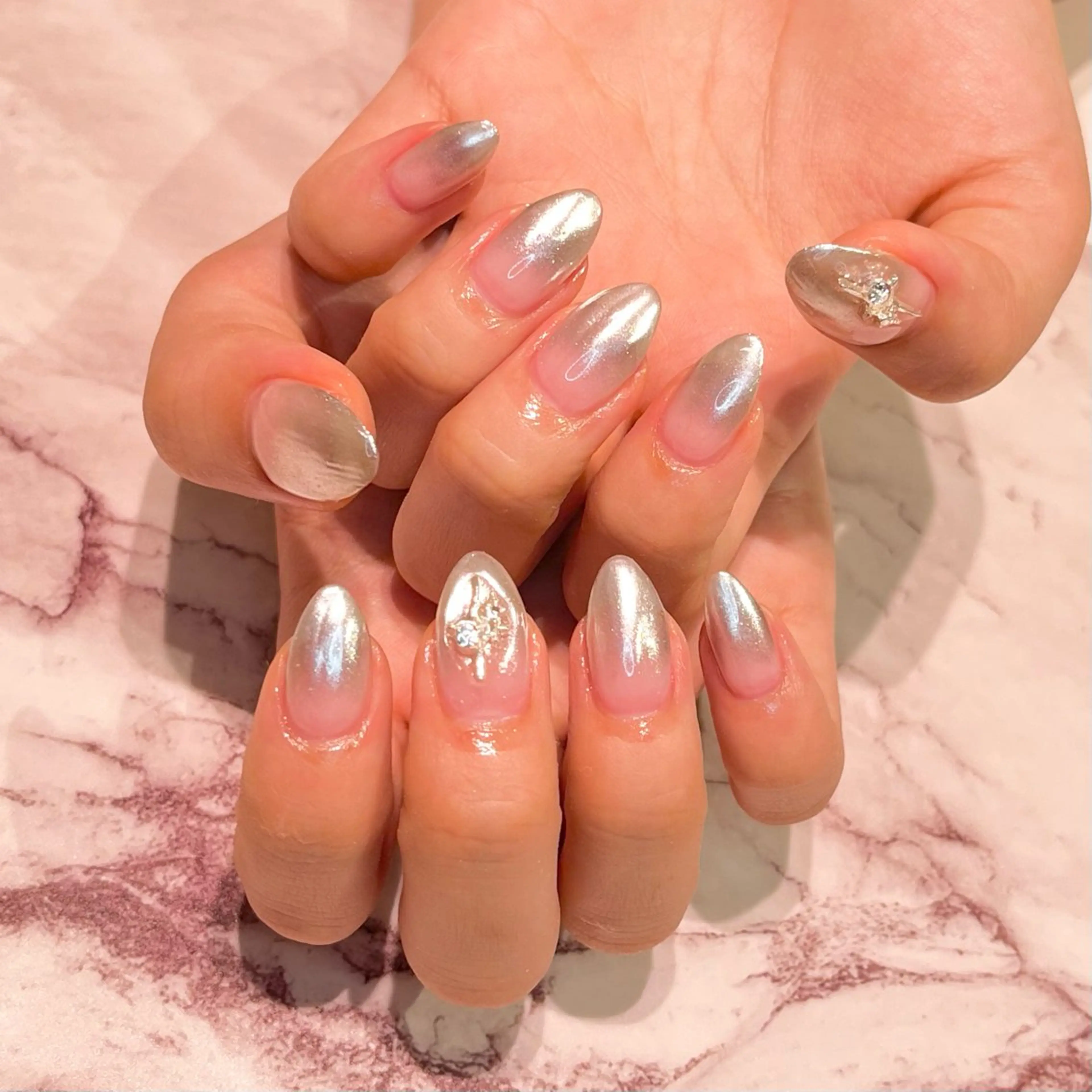 ネイル ハンドネイル Hair removal & Beauty salon Produce by Lucia所属・nail salon Luciaのネイルデザイン