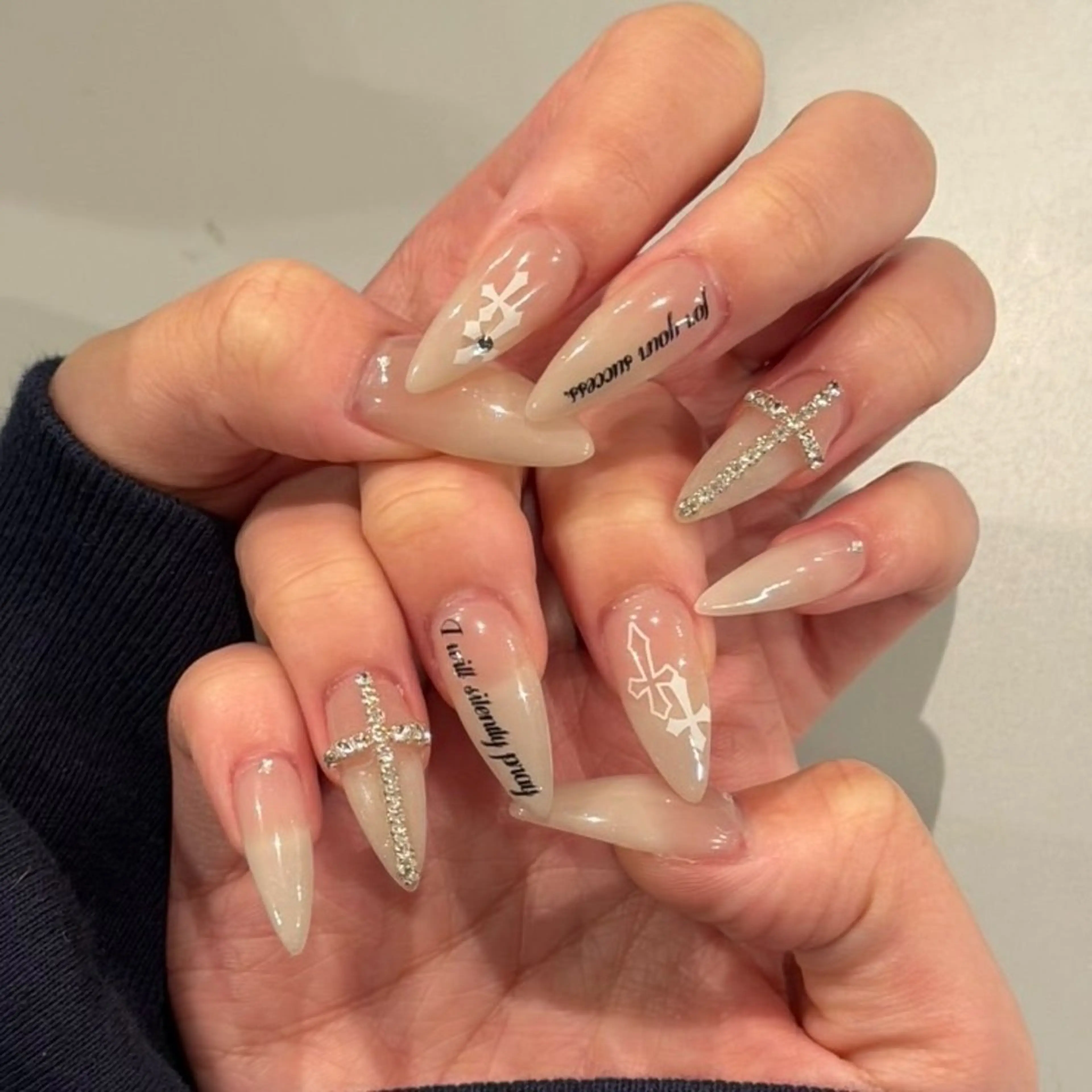 ネイル ワンカラーネイル シンプルネイル ハンドネイル mood mitsukiのネイルデザイン