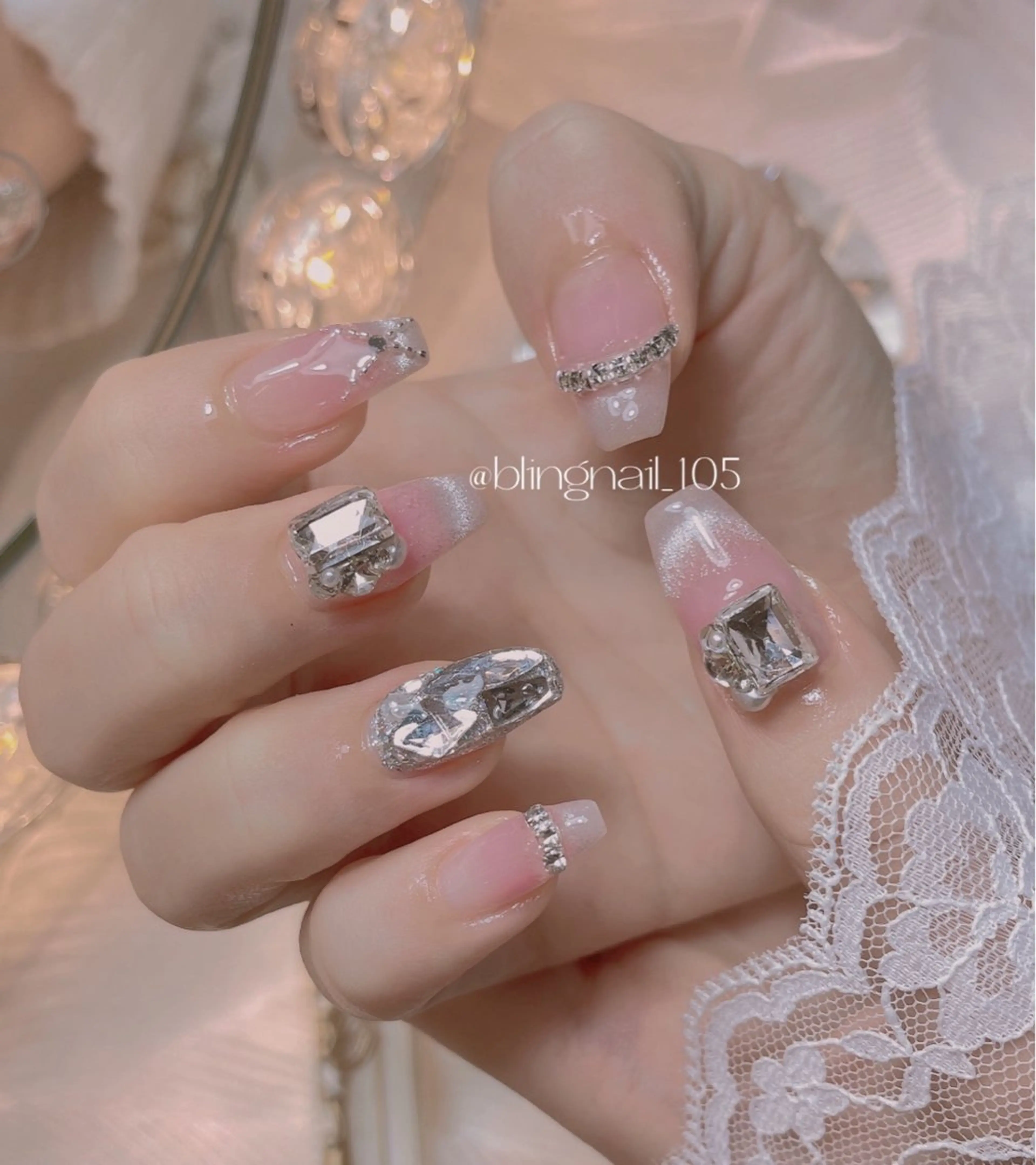 ネイル 23時まで❤︎韓国、 ワンホンネイルのネイルデザイン