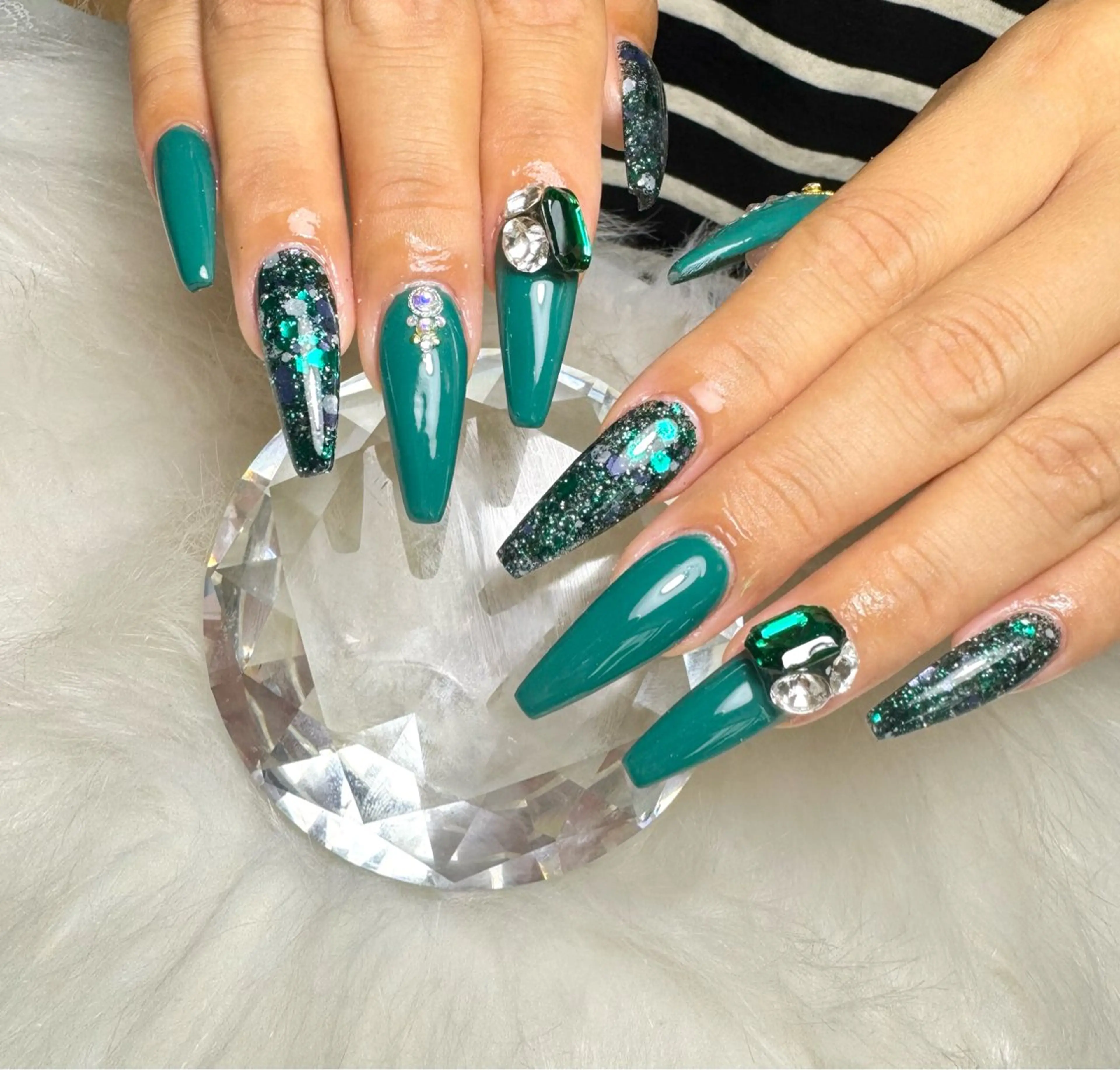 ネイル フットネイル フレンチネイル ジェルネイル 韓国ネイル マグネットネイル ハンドネイル nail salon fee（フィー）のネイルデザイン