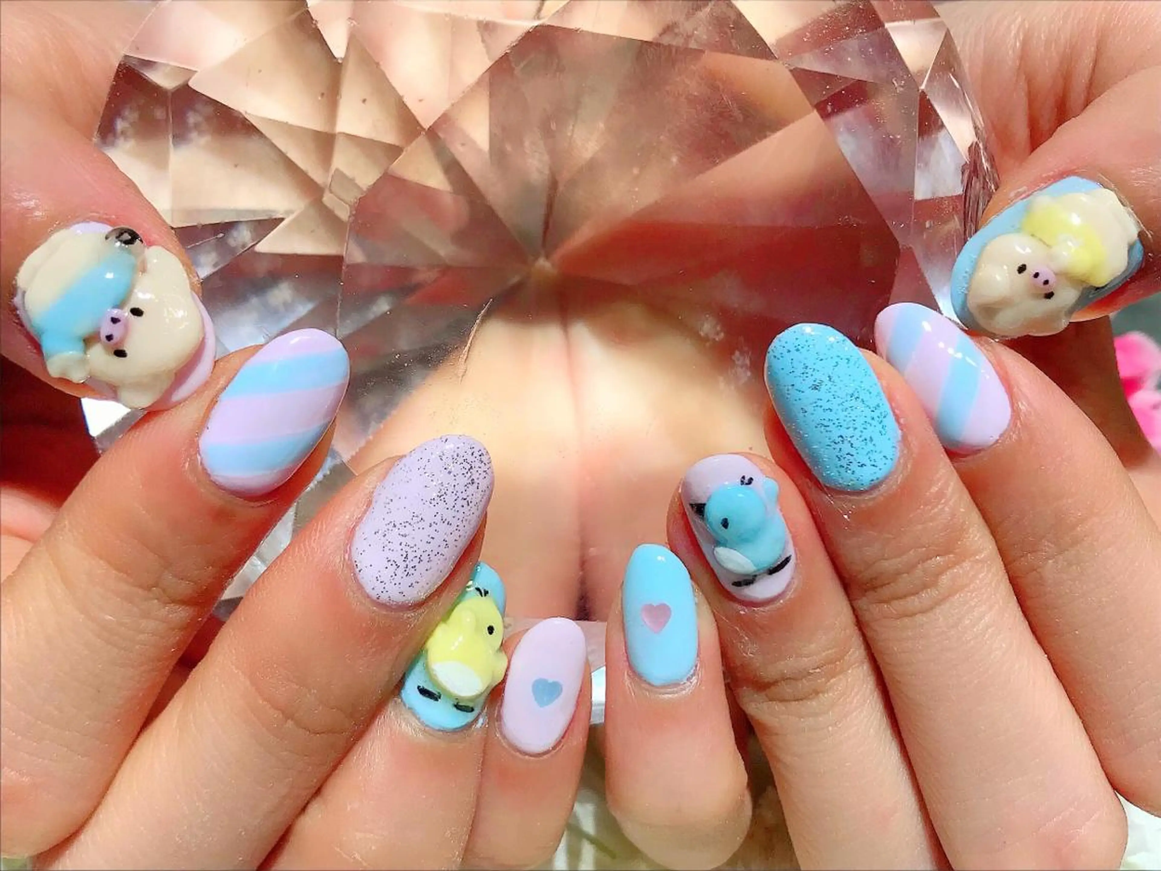 ネイル ジェルネイル YUN 💅のネイルデザイン