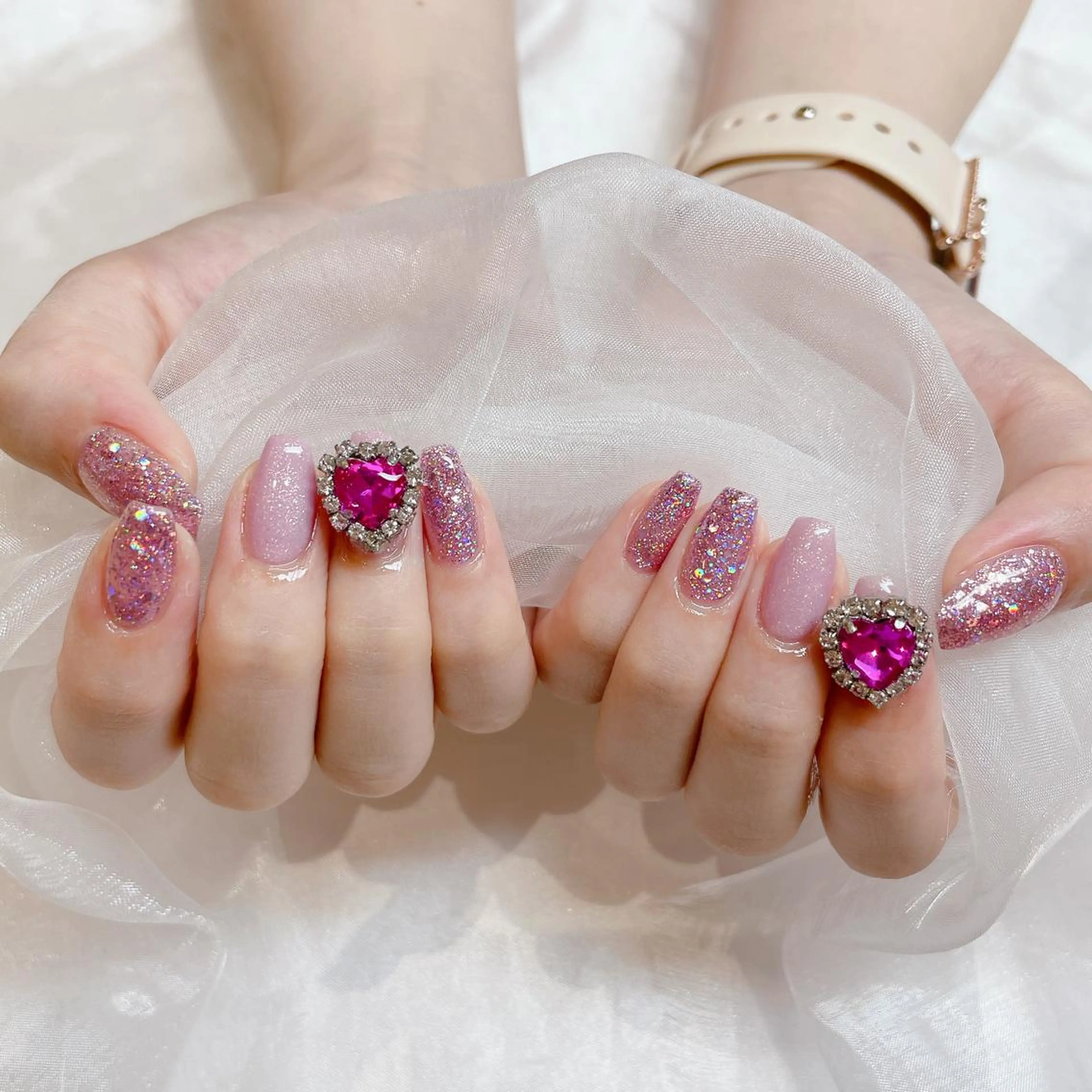 ネイル Raviy イオンモール成田店所属・菅谷 百花のネイルデザイン