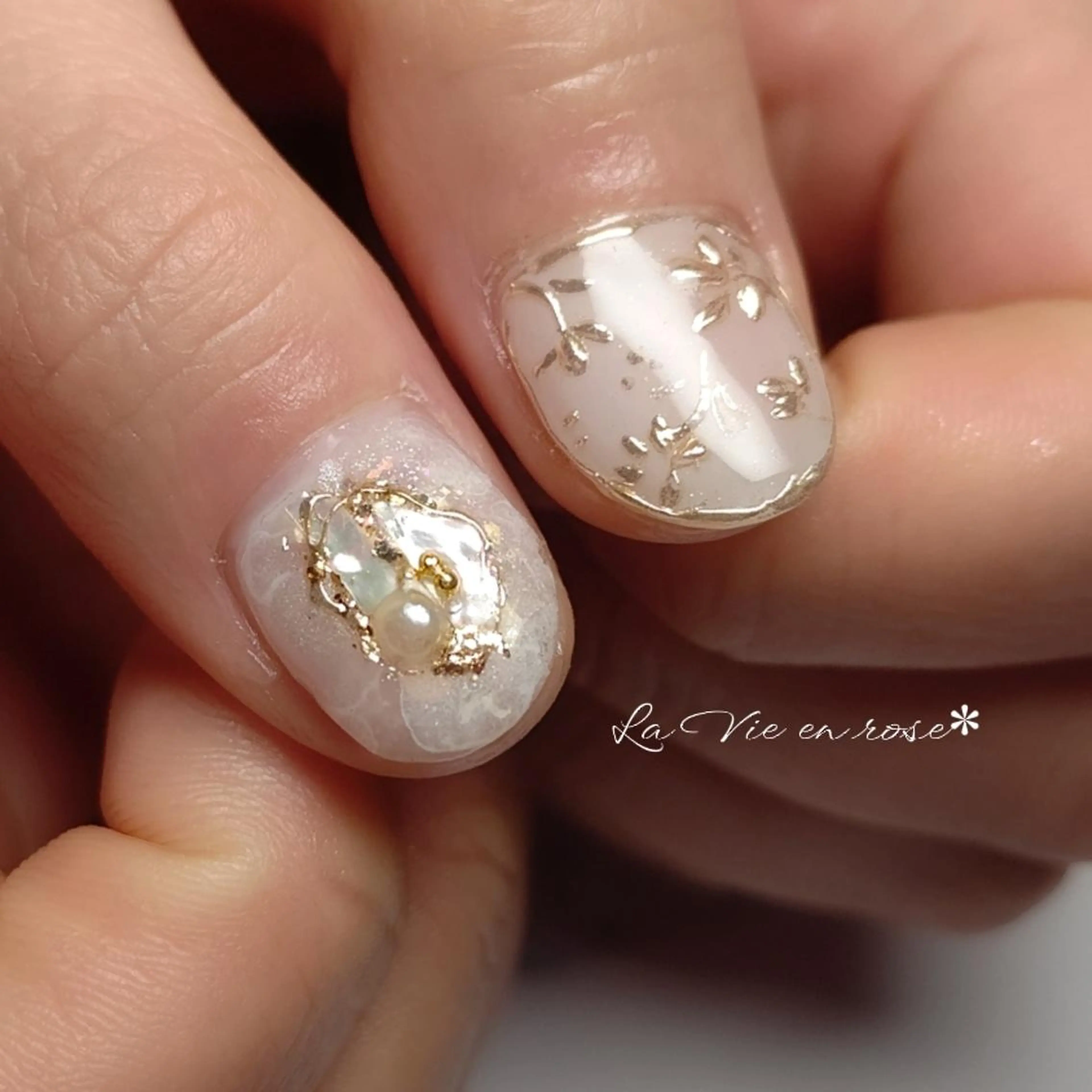 ネイル 成人式 ラヴィアン ローズのネイルデザイン