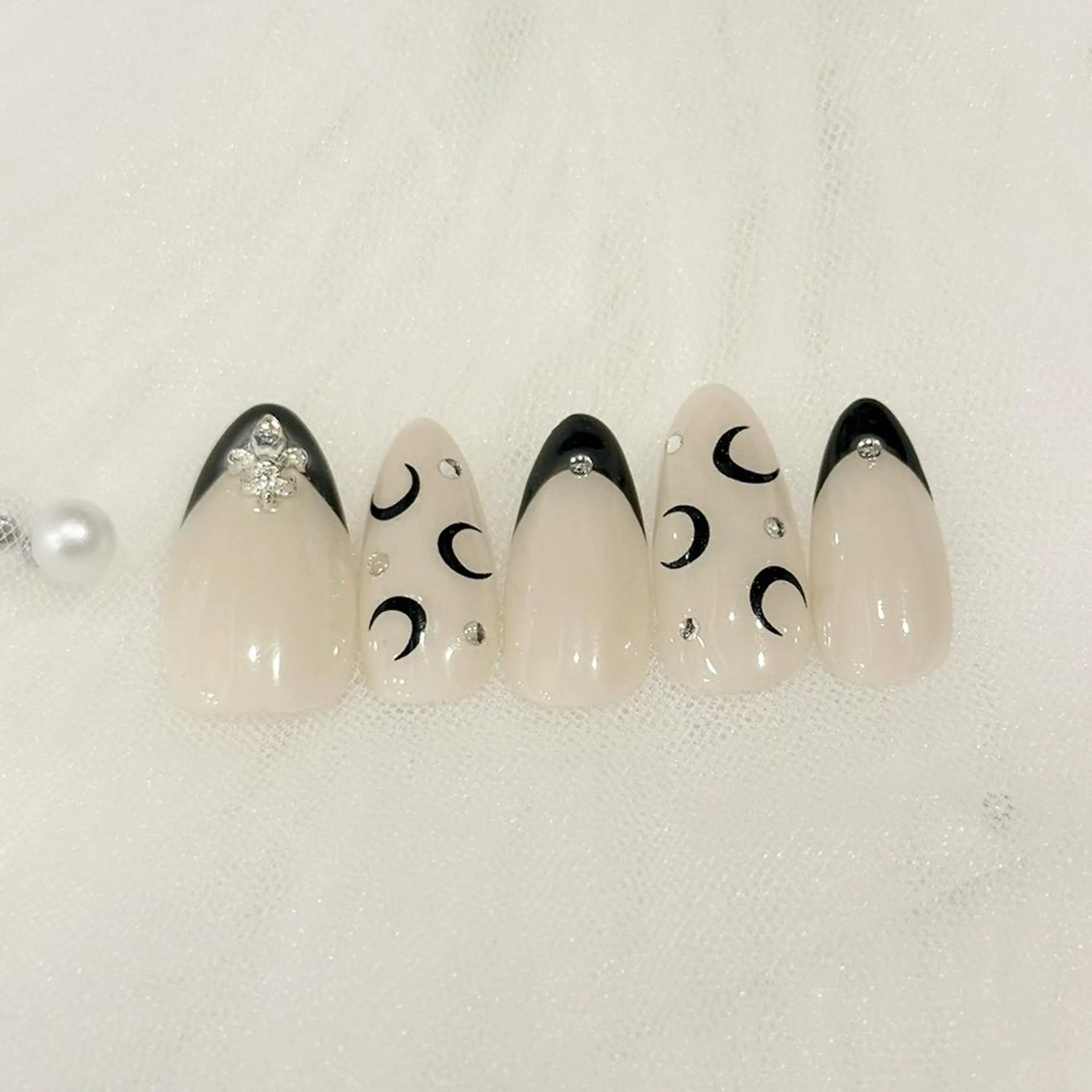 ネイル ハンドネイル ハンドケア ★ジェルネイル★ 伊勢崎【KARAT】のネイルデザイン