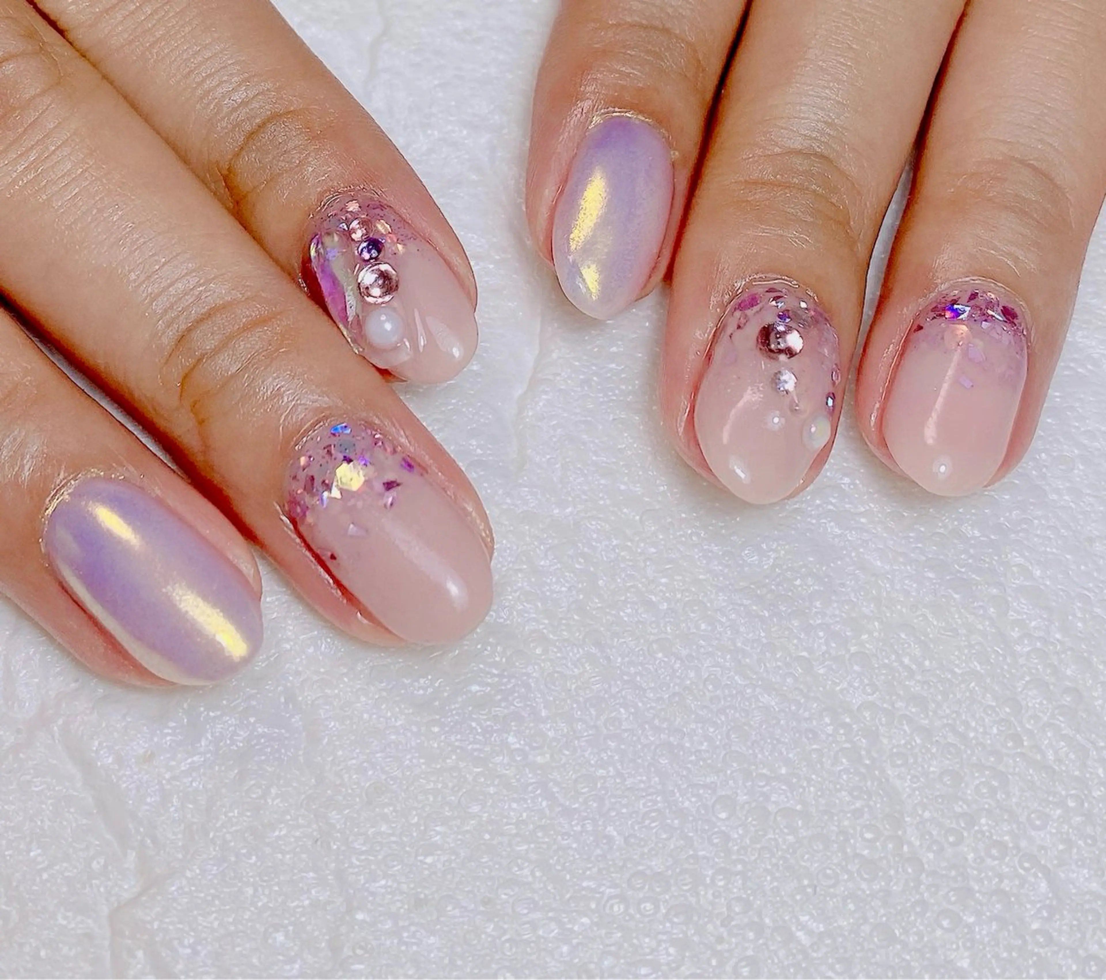 ネイル オーロラネイル 氷ネイル・うるうるネイル ラメ(グリッター) ラメグラデーション 持ち込み Nail Salon K 🧸美爪育成のネイルデザイン