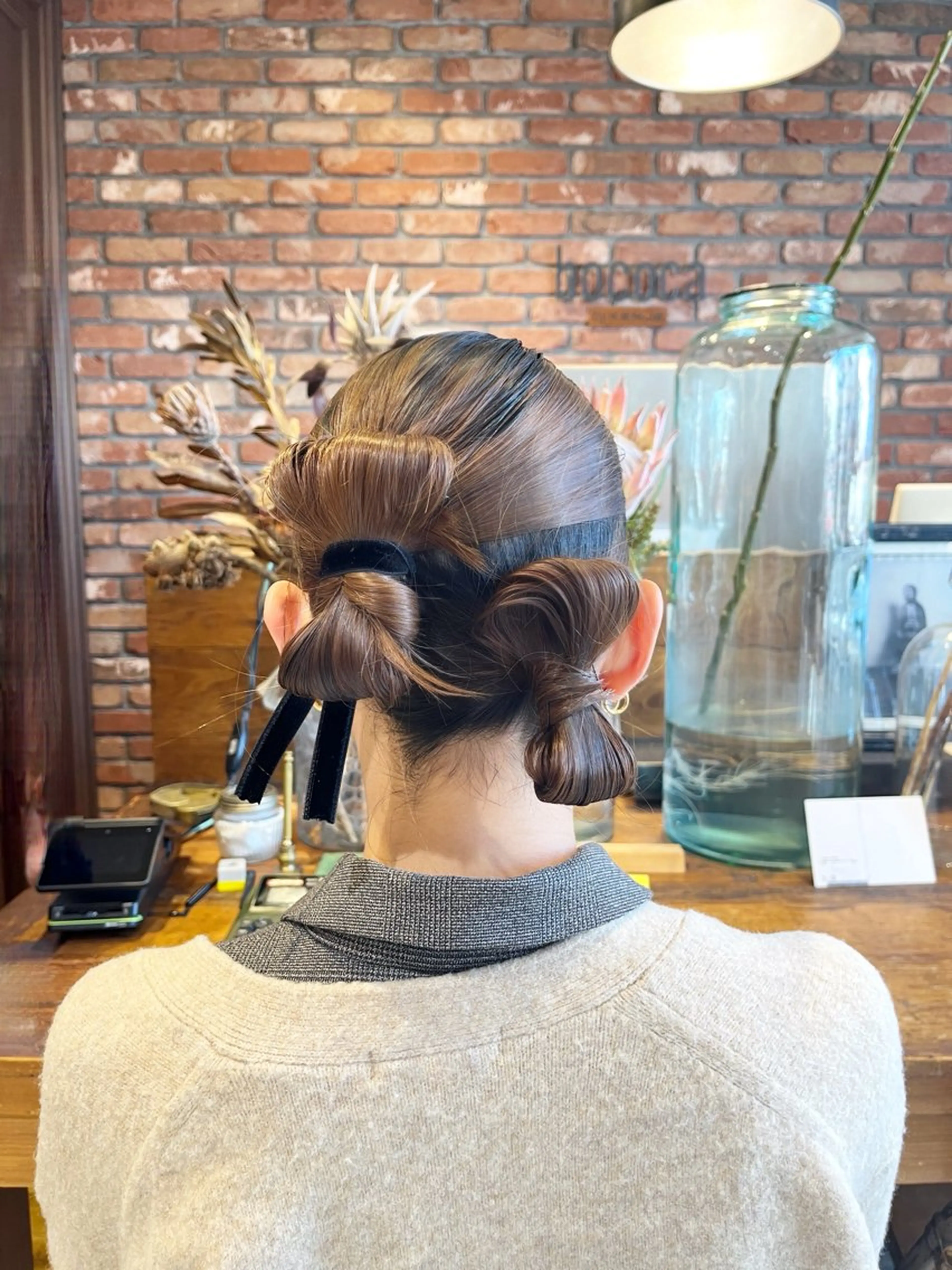 セミロング ヘアアレンジ irwi/イルウィ所属・miku🎀門前仲町 ブリーチ・レイヤーのヘアスタイル