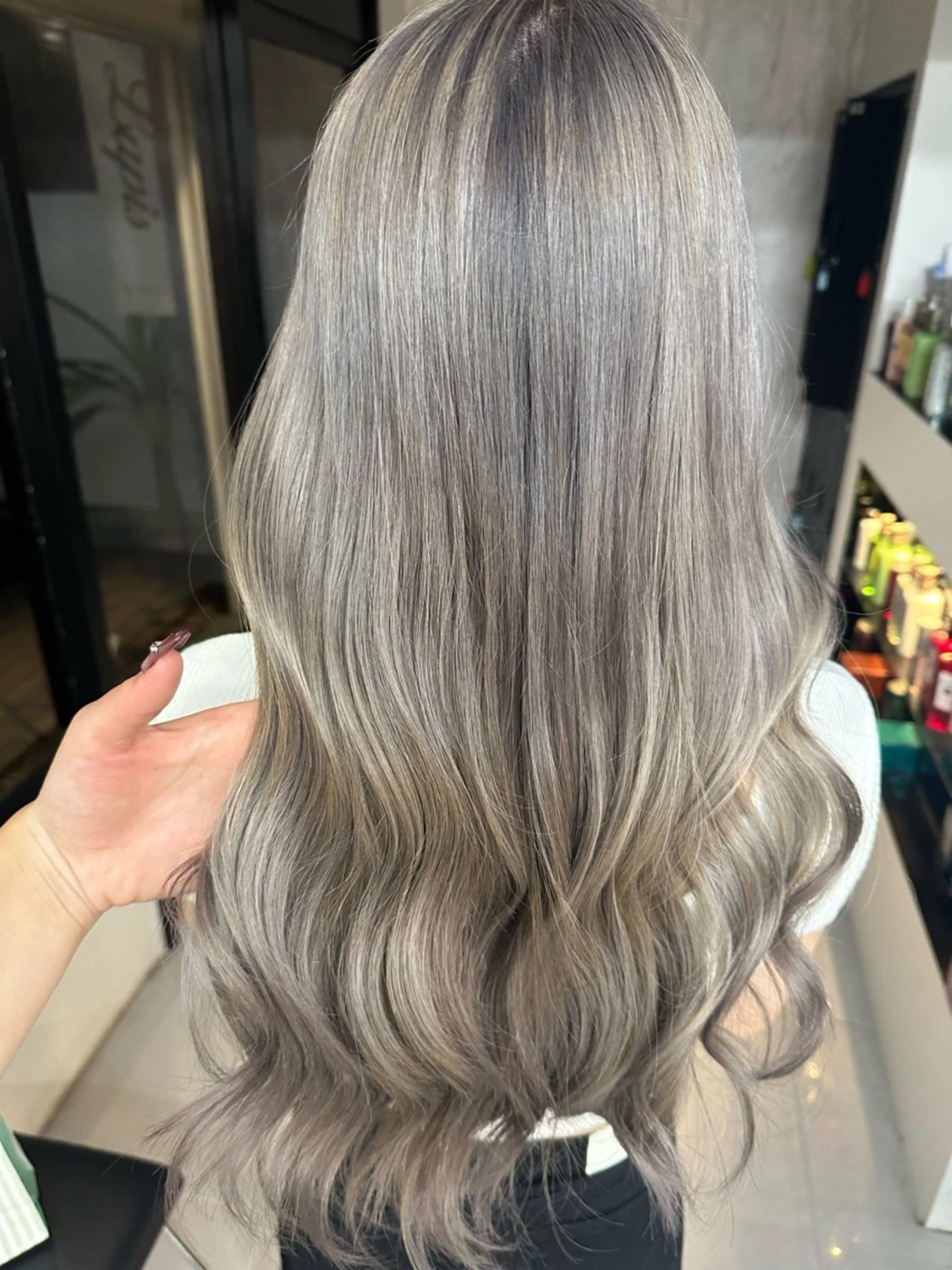 セミロング Lapis池袋所属・Lapis池袋 REIのヘアスタイル