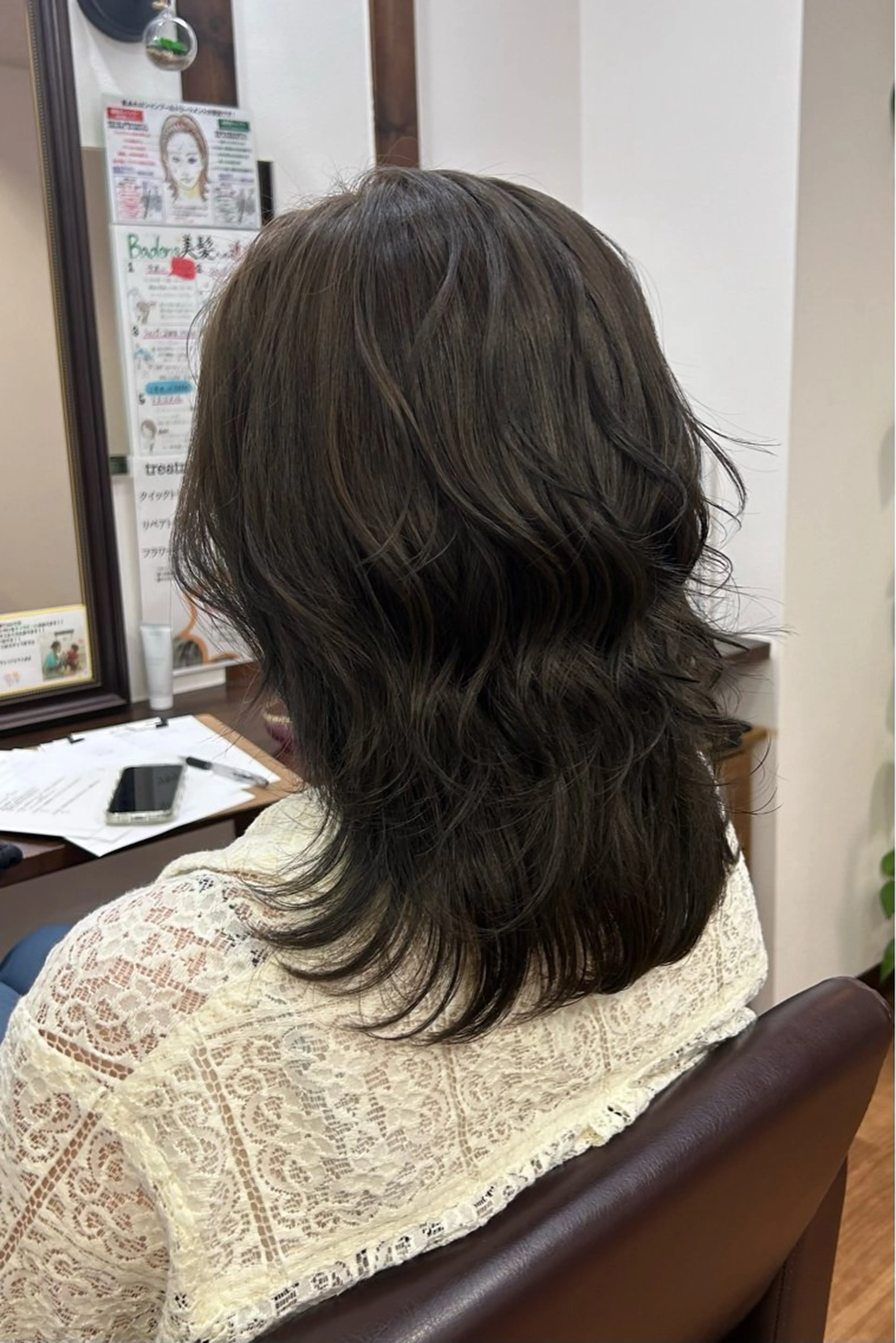 セミロング カラー ヘアアレンジ アッシュ 透明感カラー ヘアカラー flower所属・原田 歩実のヘアスタイル