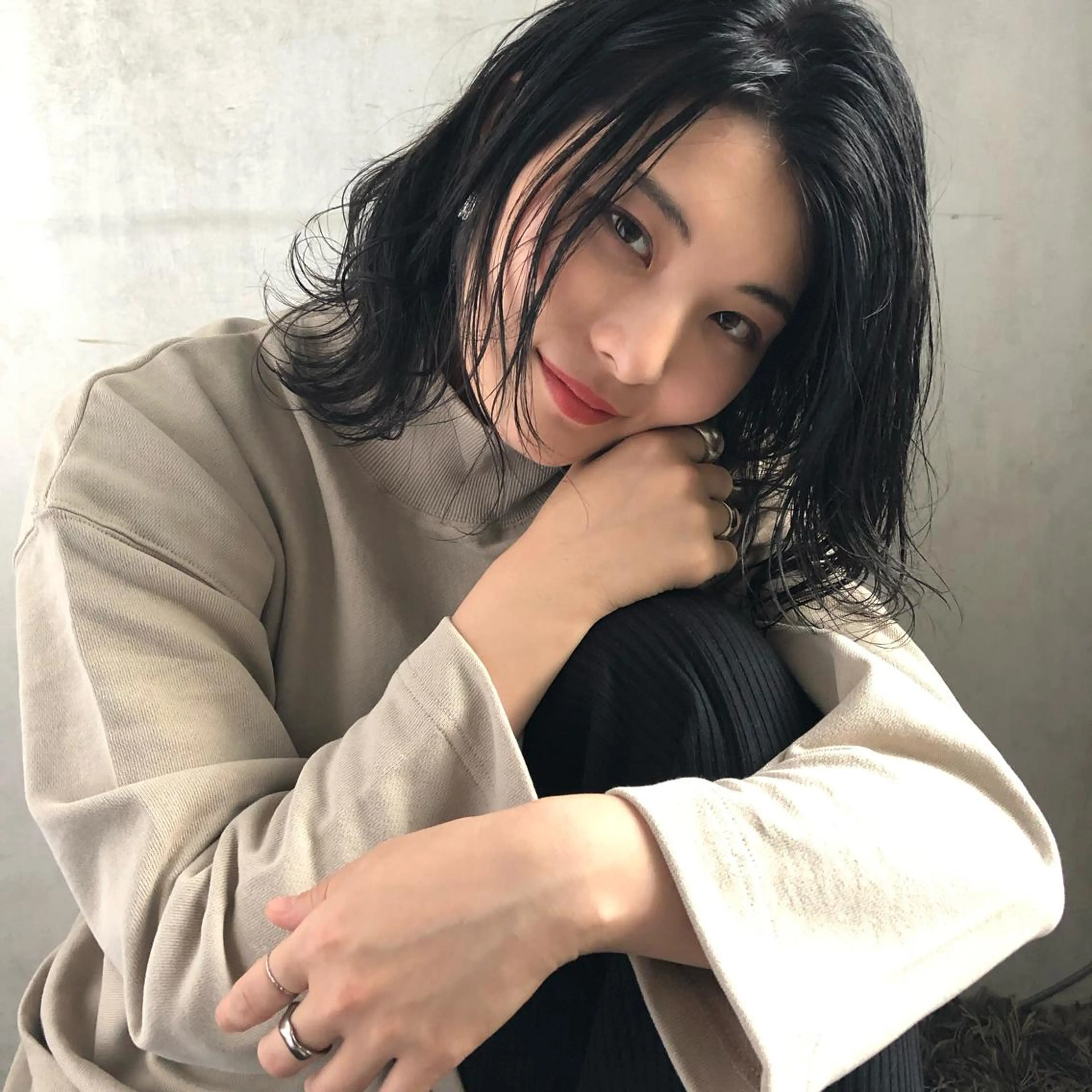 ミディアム 近藤 千裕のヘアスタイル